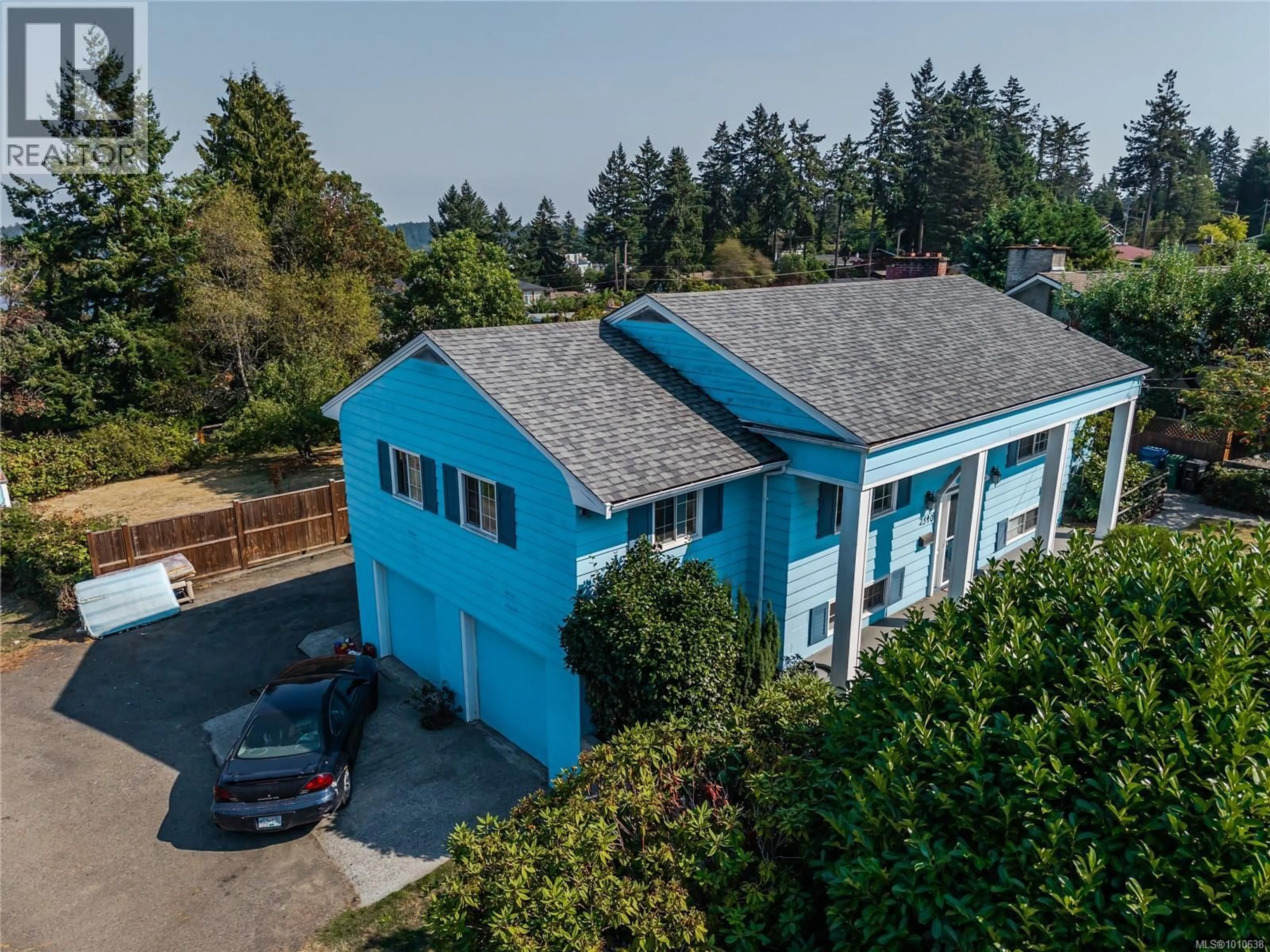 A pic from outside/outdoor area/front of a property/back of a property/a pic from drone, water/lake/river/ocean view for 2540 HOLYROOD DRIVE, Nanaimo British Columbia V9S4K9