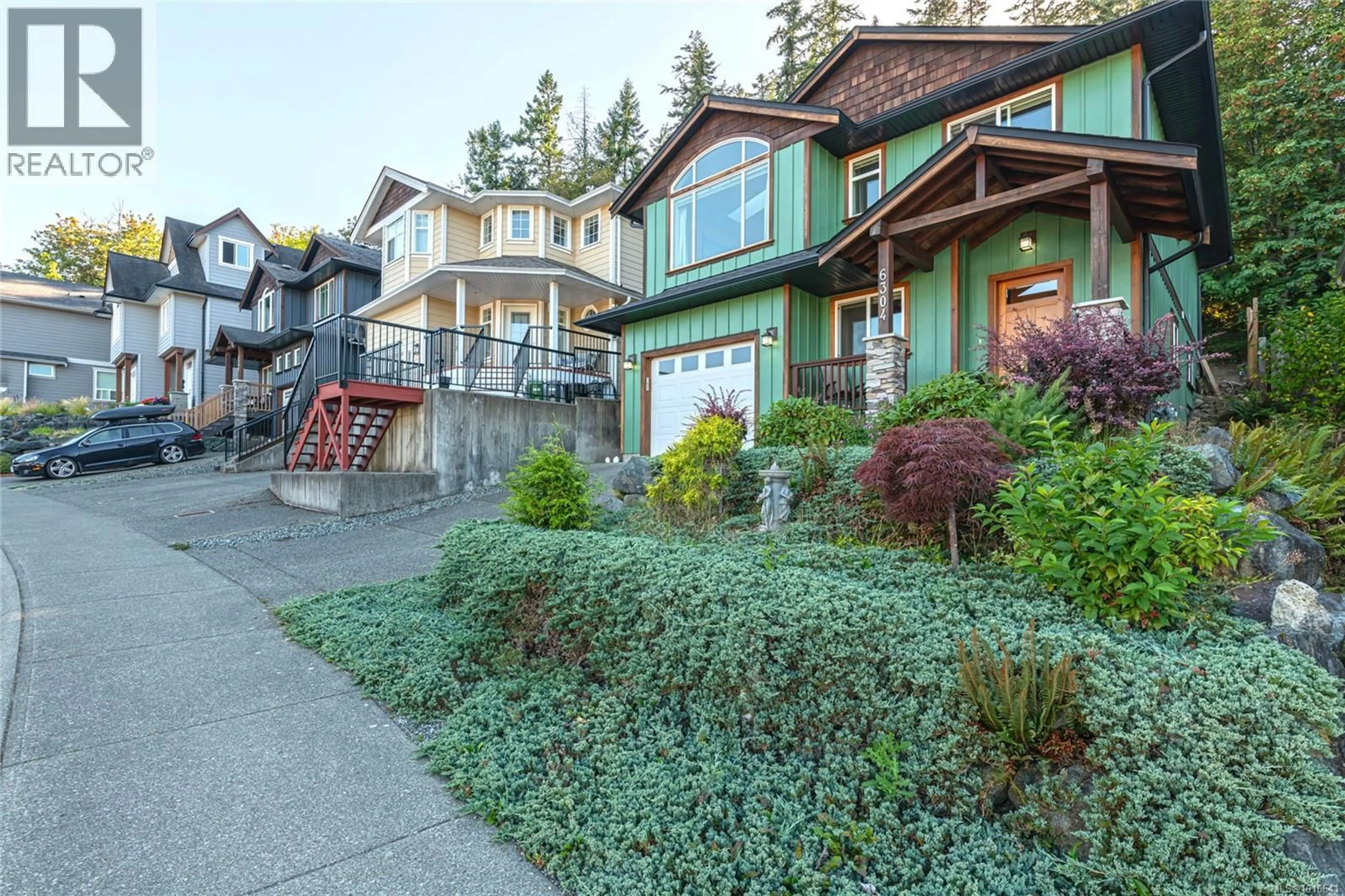 A pic from outside/outdoor area/front of a property/back of a property/a pic from drone, street for 6304 ARDEA PLACE, Duncan British Columbia V9L0B7
