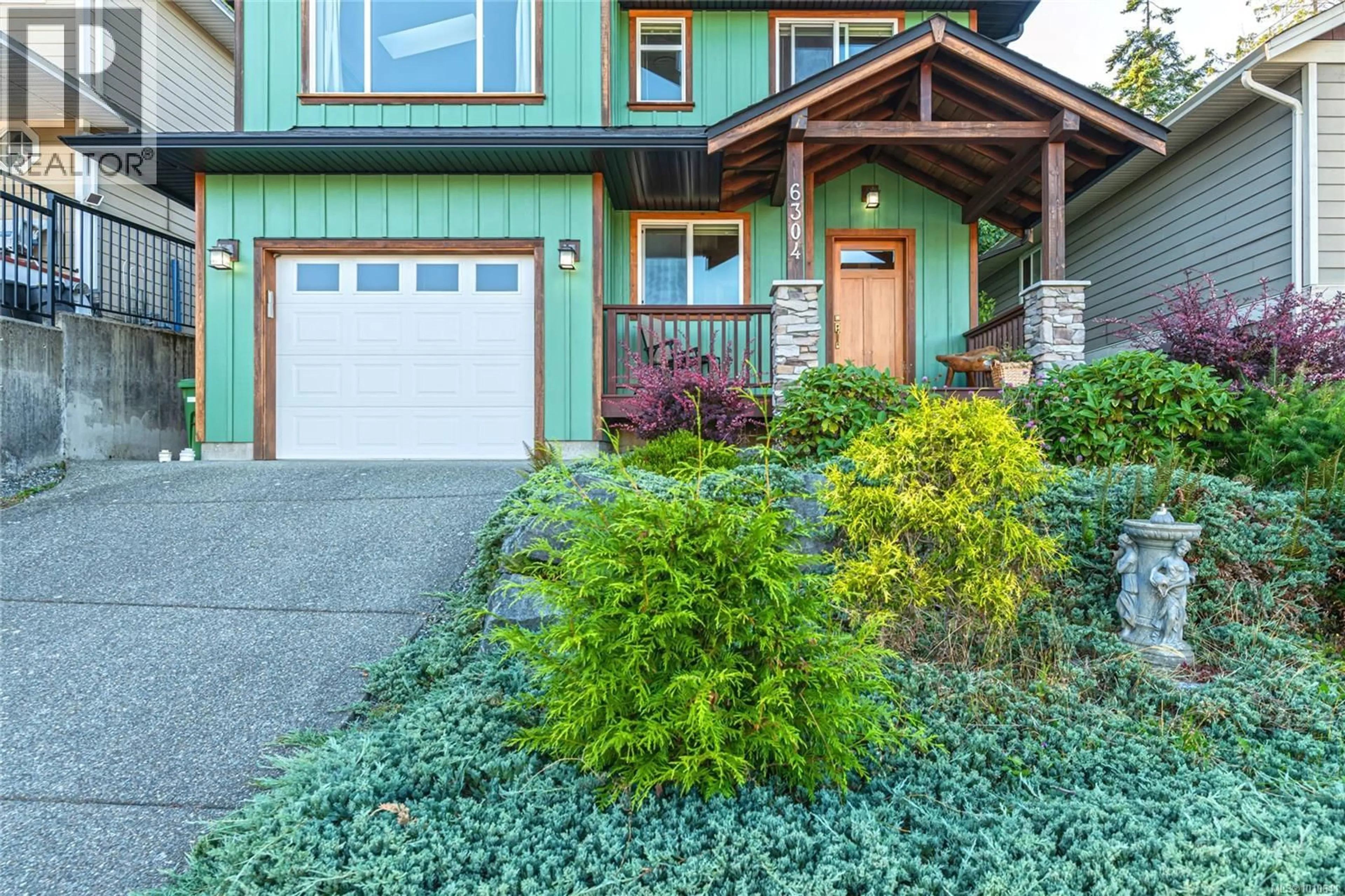 Home with vinyl exterior material, street for 6304 ARDEA PLACE, Duncan British Columbia V9L0B7