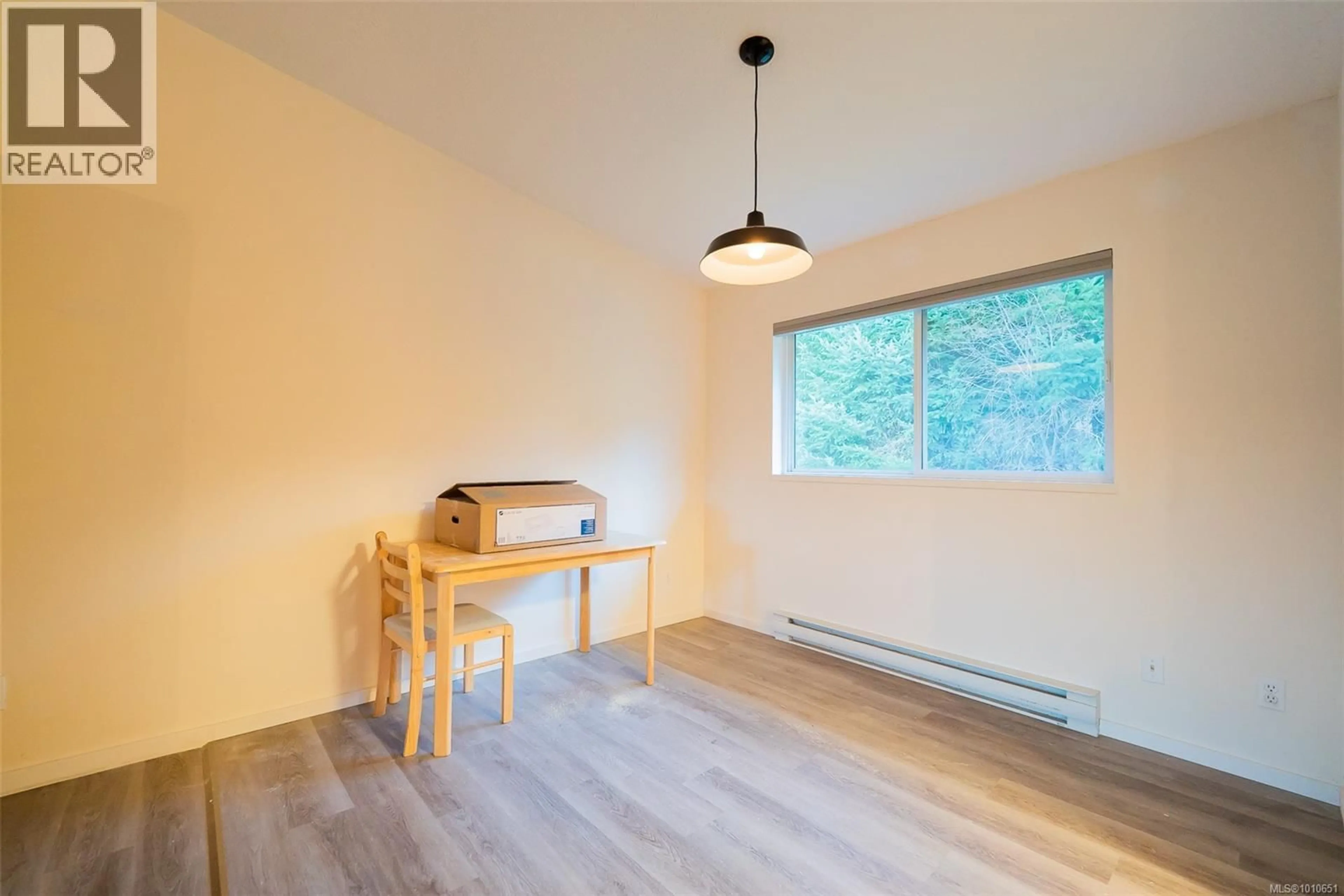 A pic of a room for 13 - 745 CHURCH STREET, Gabriola Island British Columbia V0R1X3