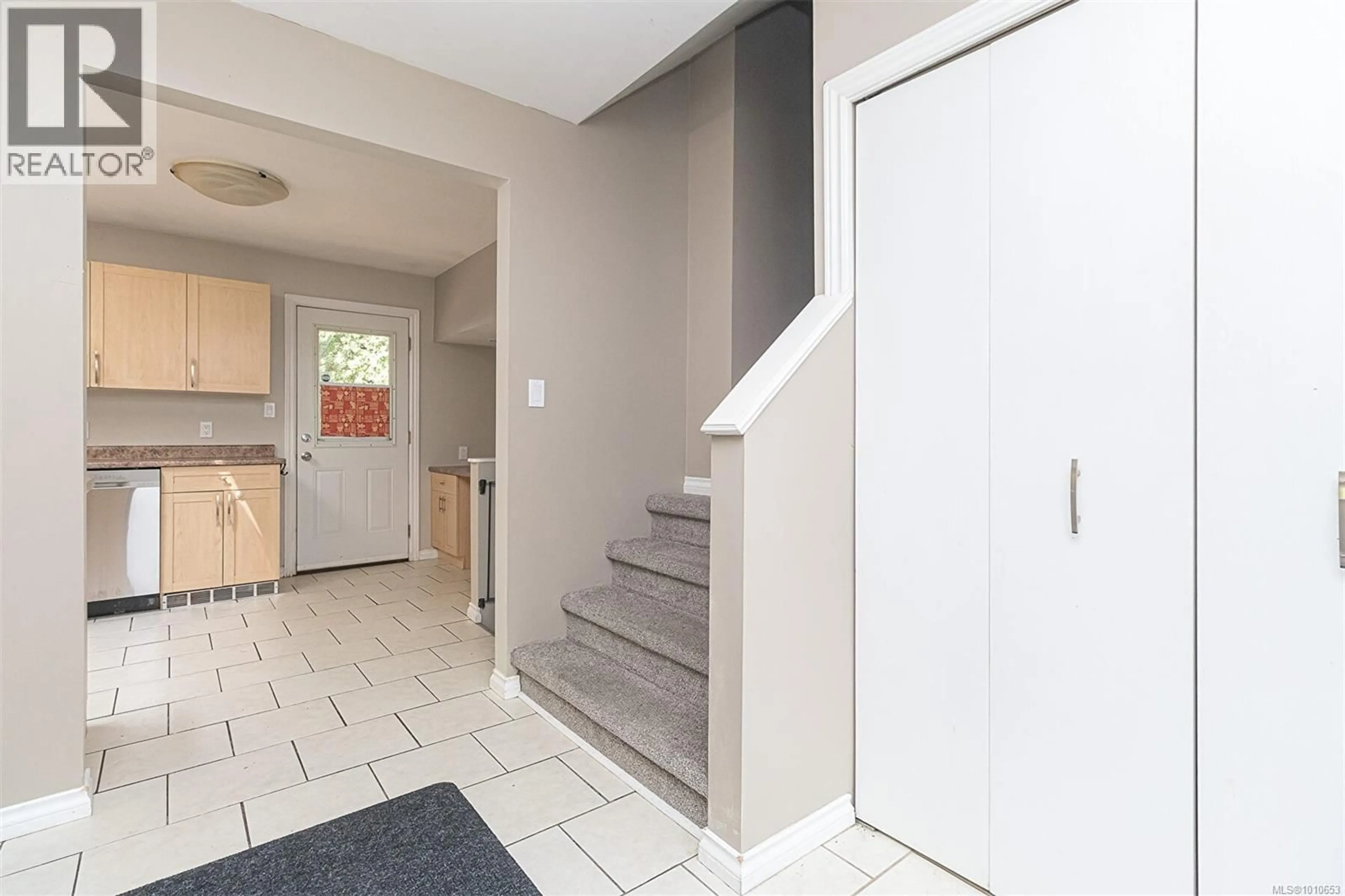 Unknown for 624 TREANOR AVENUE, Langford British Columbia V9B5B9
