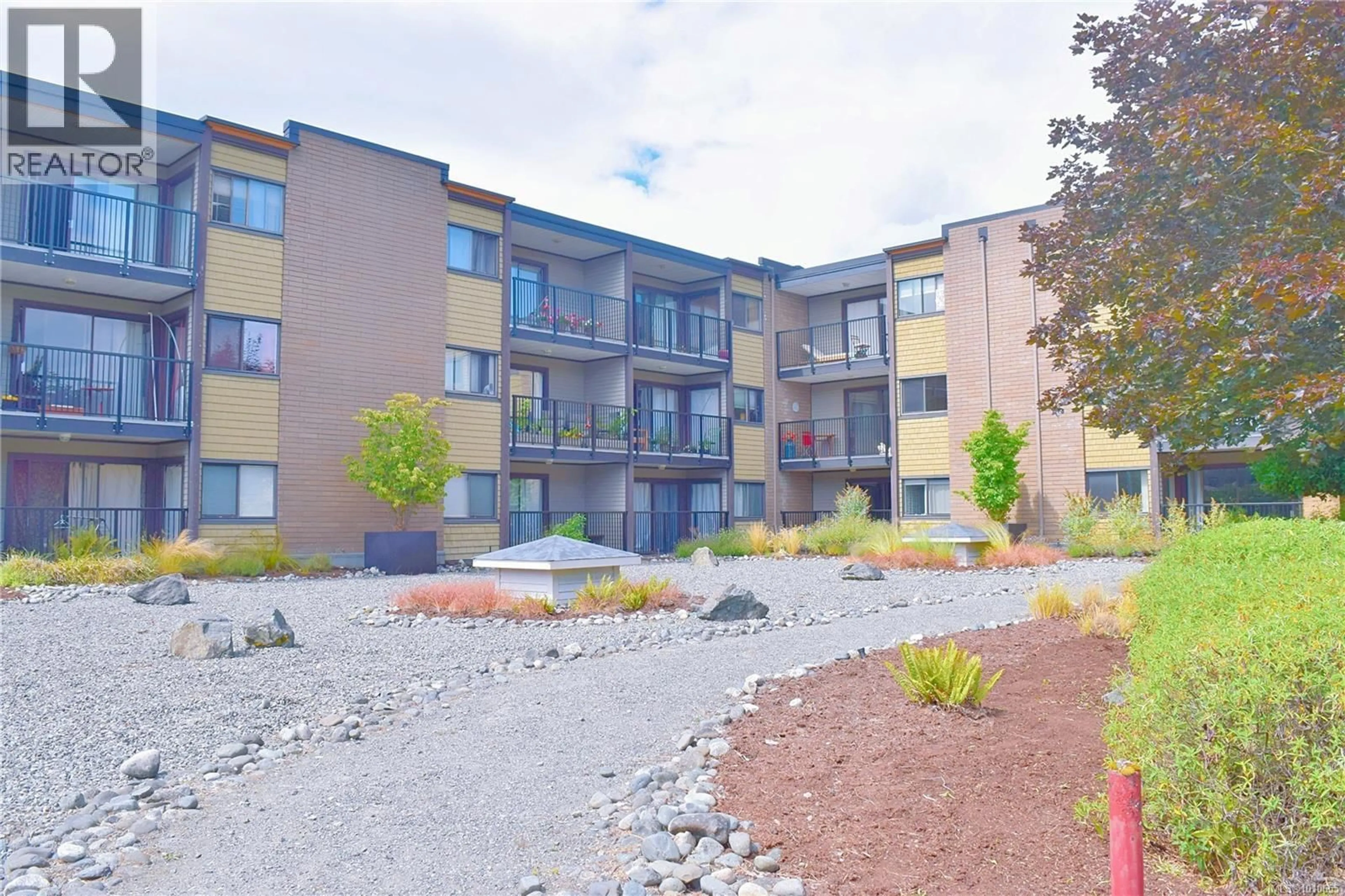 Patio, unknown for 101 - 1870 MCKENZIE AVENUE, Saanich British Columbia V8N4X3