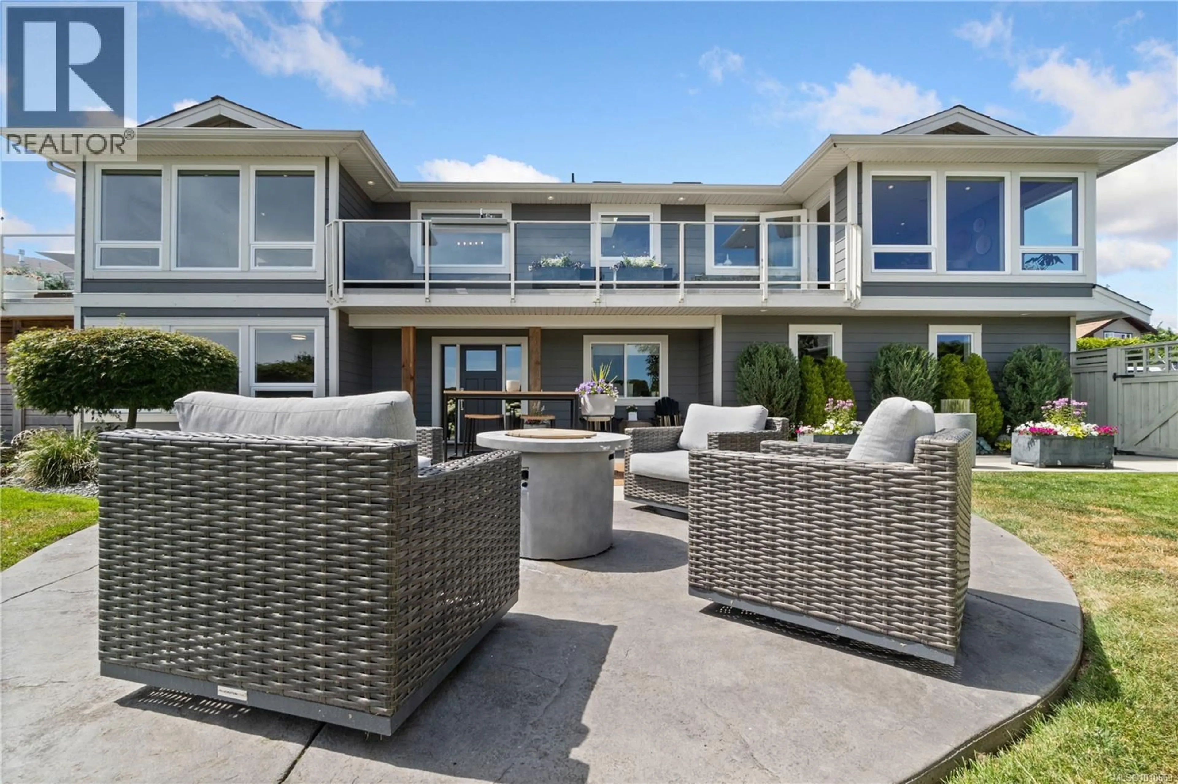 Patio, water/lake/river/ocean view for 129 SHARON PLACE, Nanaimo British Columbia V9V1C5