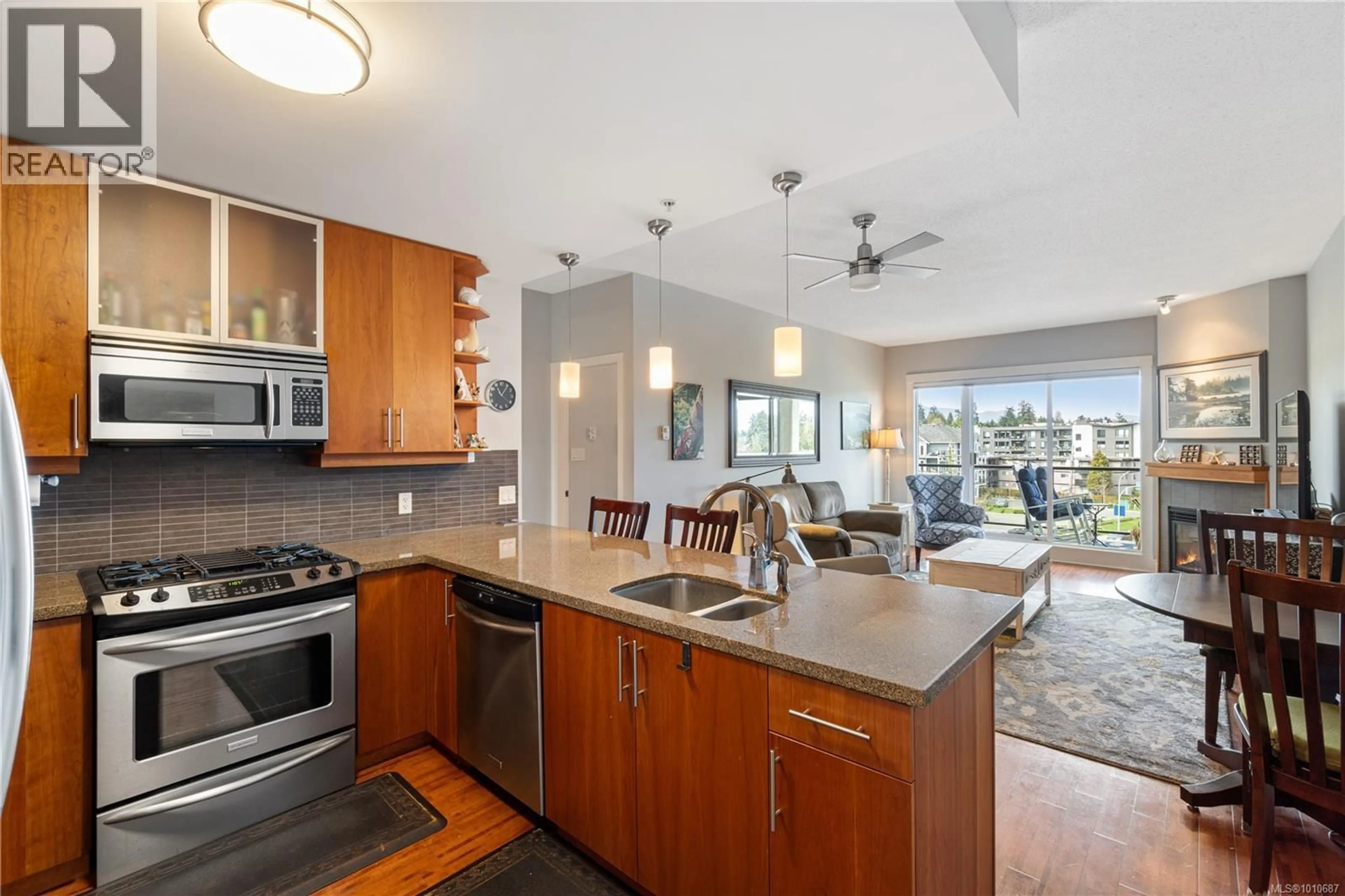 Open concept kitchen, unknown for 607 - 194 BEACHSIDE DRIVE, Parksville British Columbia V9P0B1
