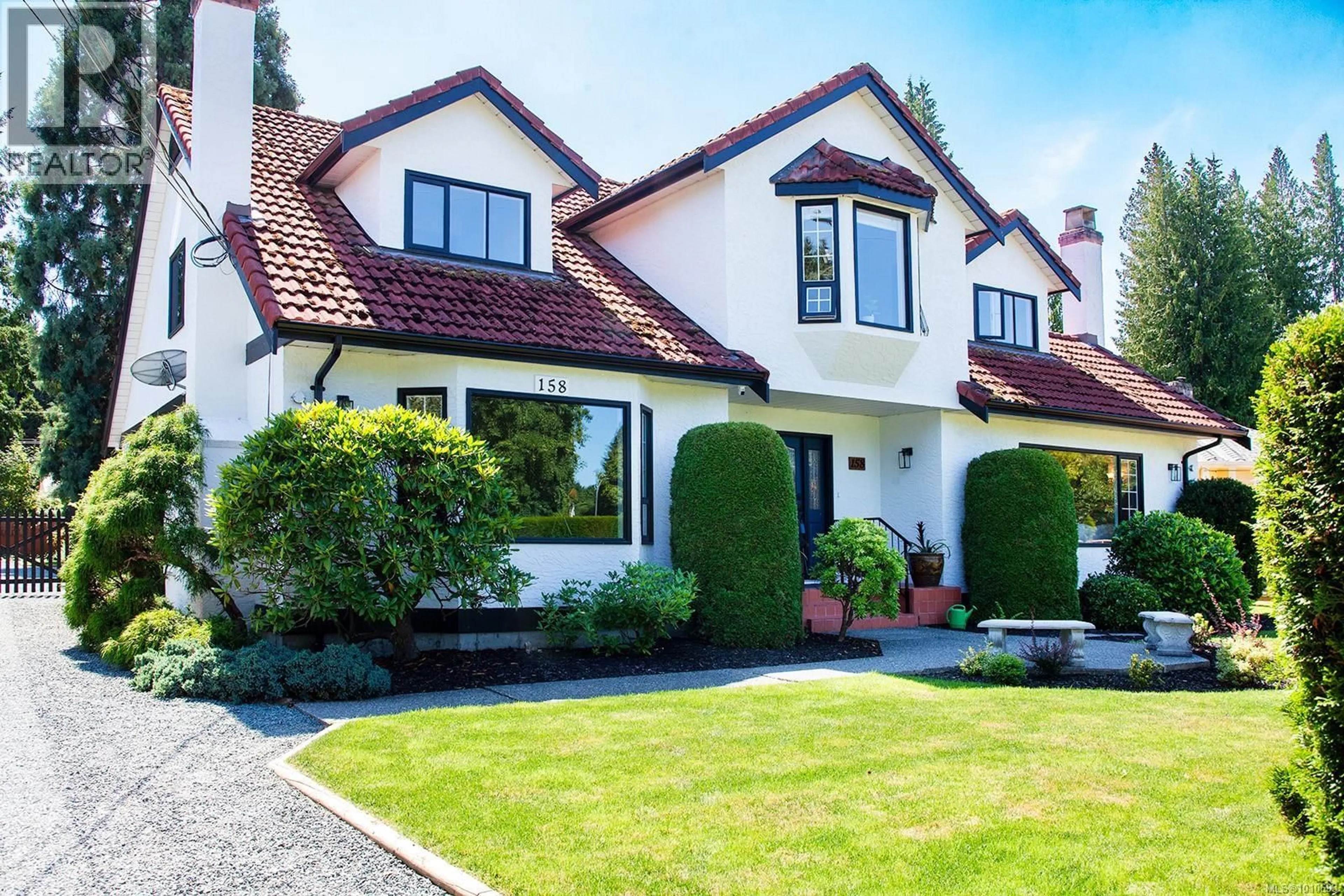 Home with brick exterior material, street for 158 CRESCENT ROAD EAST, Qualicum Beach British Columbia V9K1L6