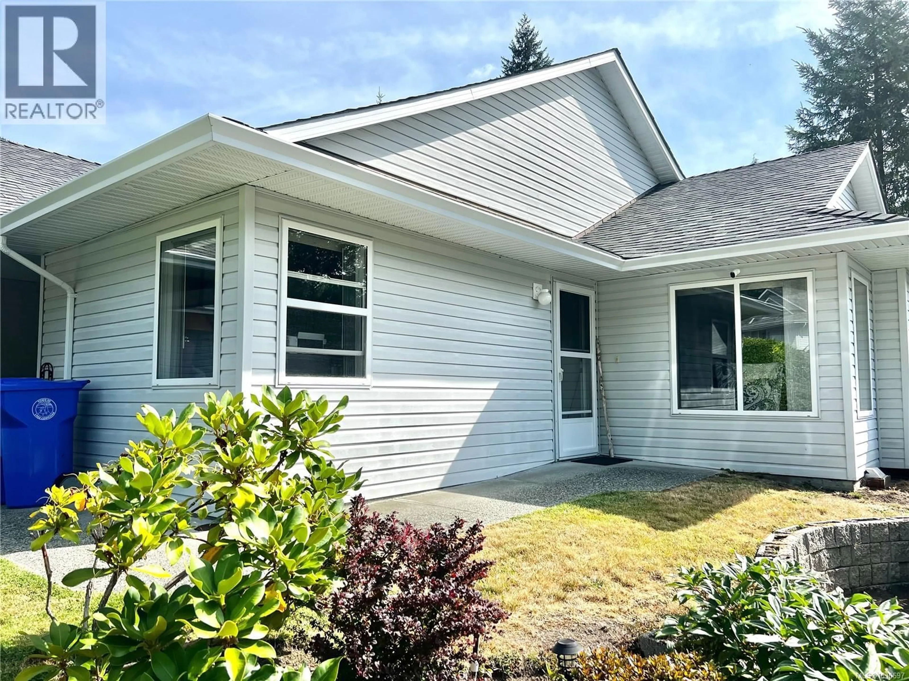Home with vinyl exterior material, street for 11 - 300 GROSSKLEG WAY, Lake Cowichan British Columbia V0R2G0
