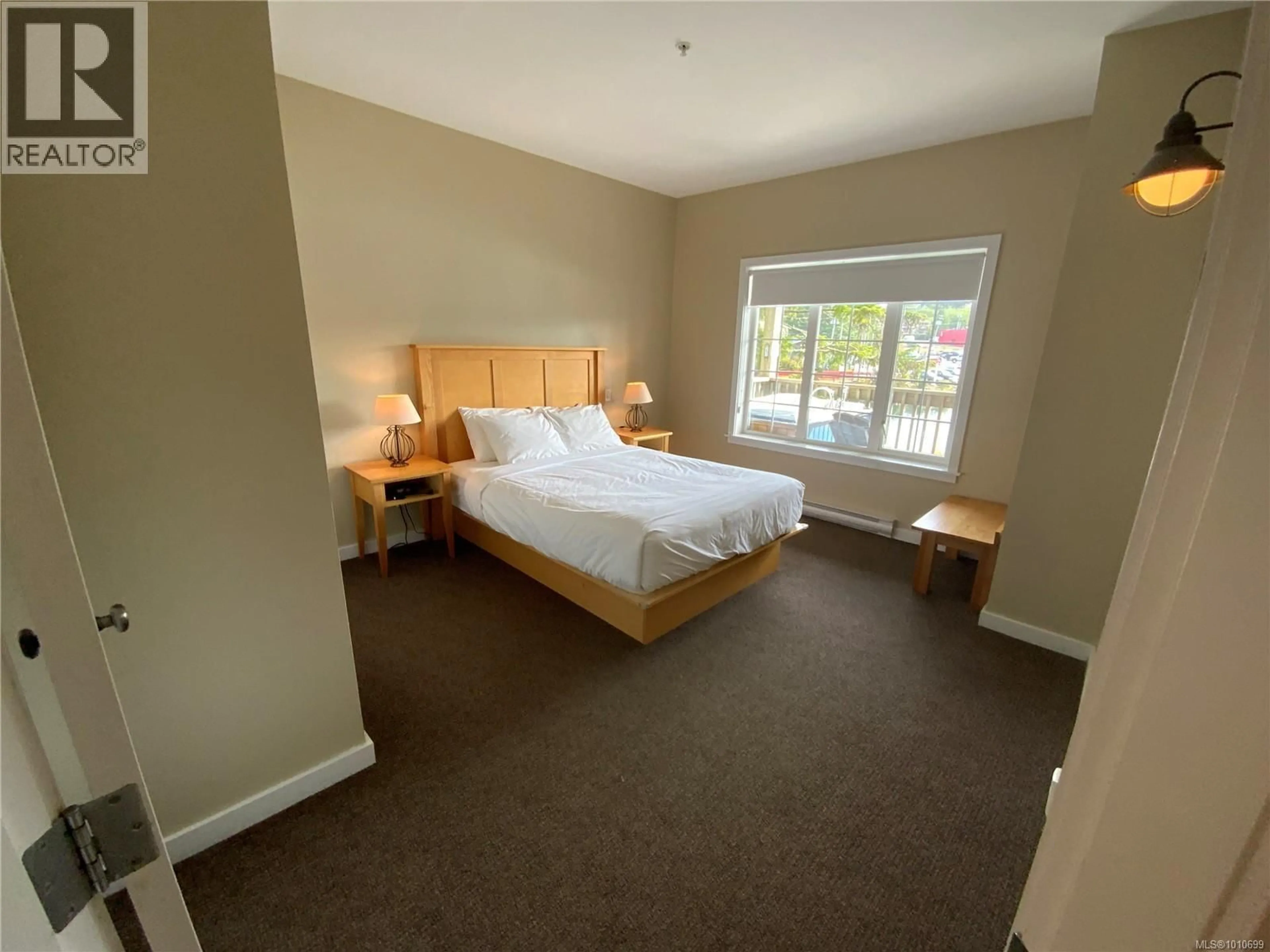 A pic of a room for 802 - 1971 HARBOUR DRIVE, Ucluelet British Columbia V0R3A0