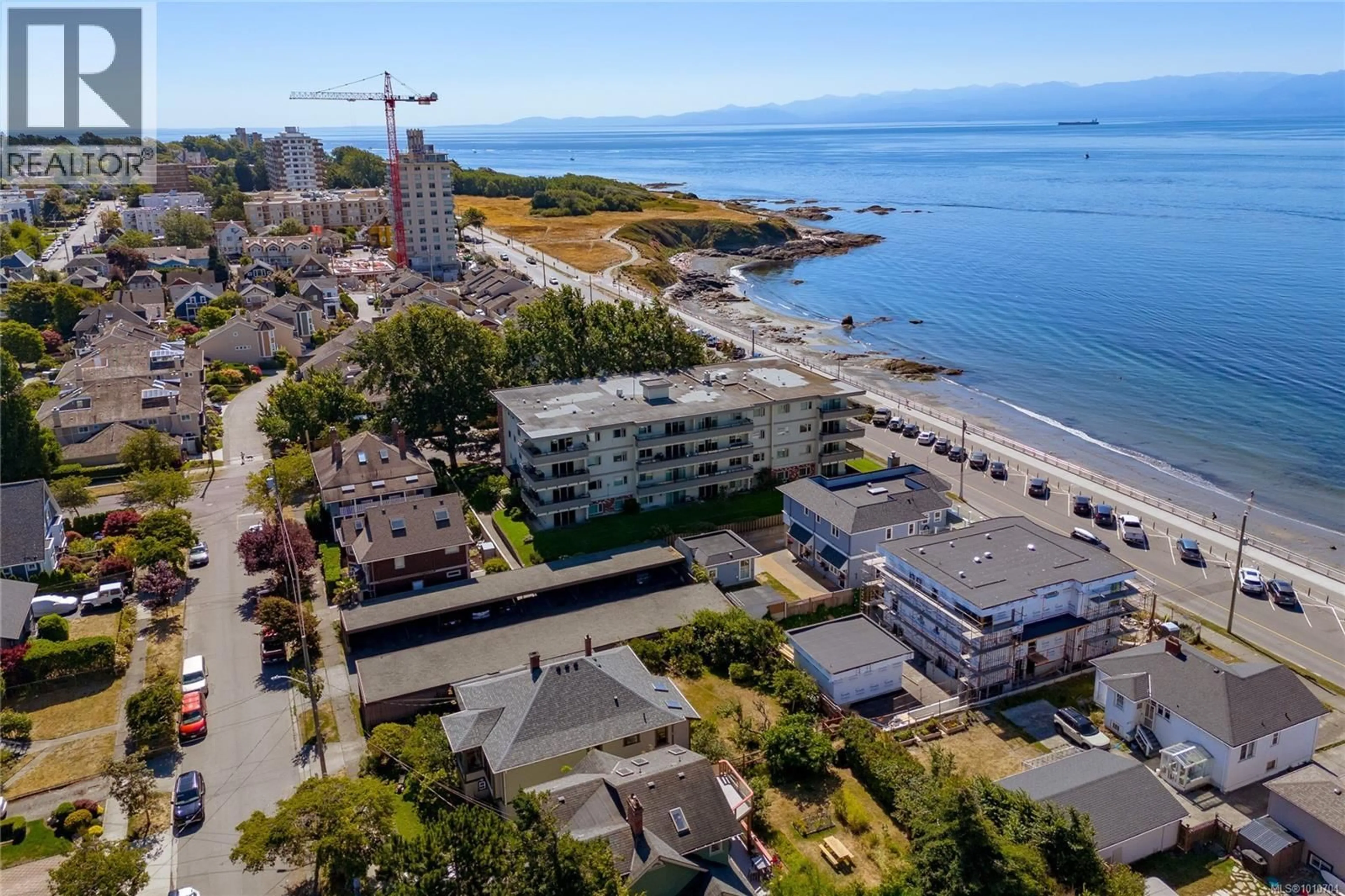 A pic from outside/outdoor area/front of a property/back of a property/a pic from drone, water/lake/river/ocean view for 207 - 360 DALLAS ROAD, Victoria British Columbia V8V1A8