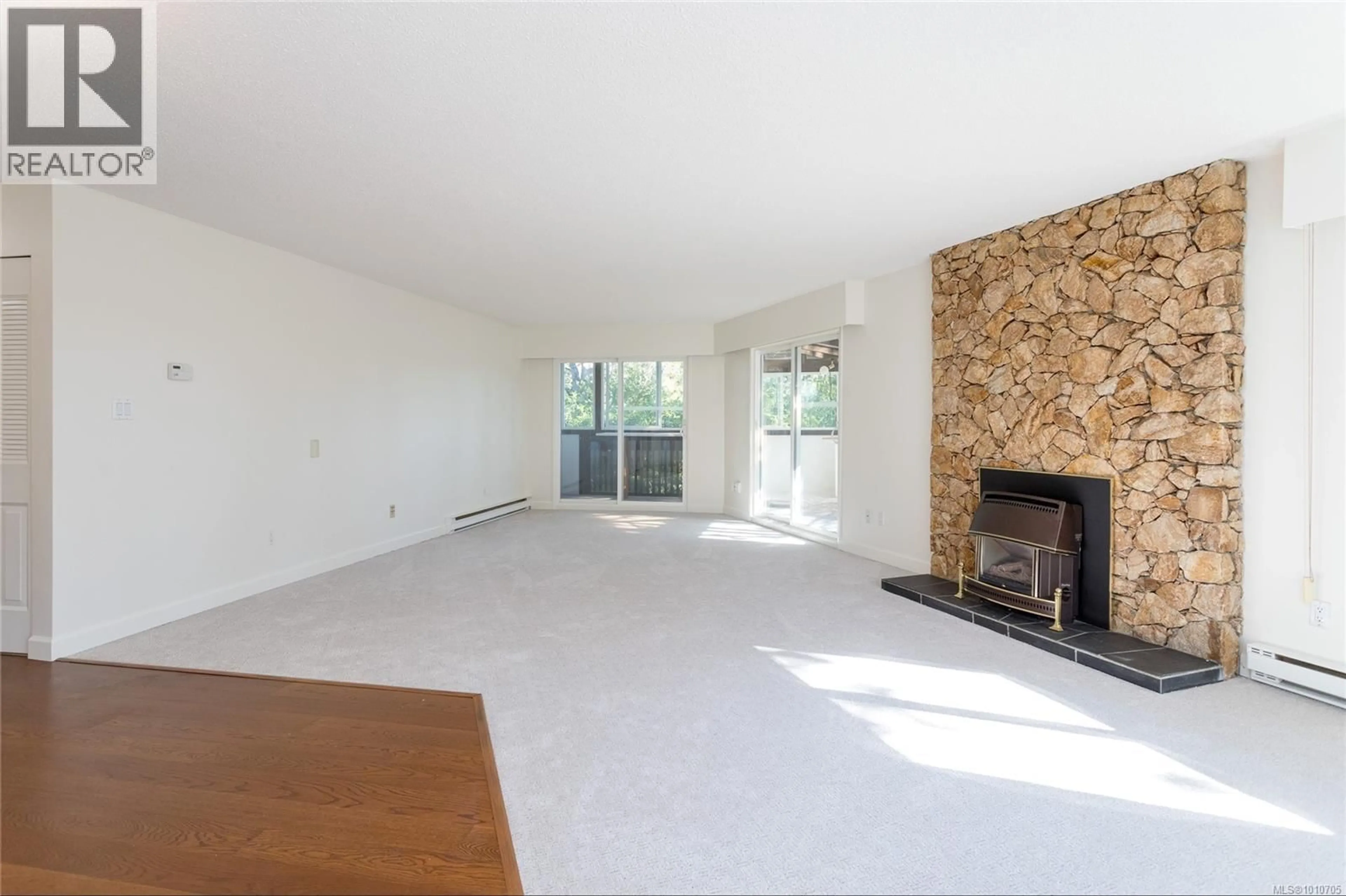 A pic of a room for 121 - 3962 CEDAR HILL ROAD, Saanich British Columbia V8N3B8