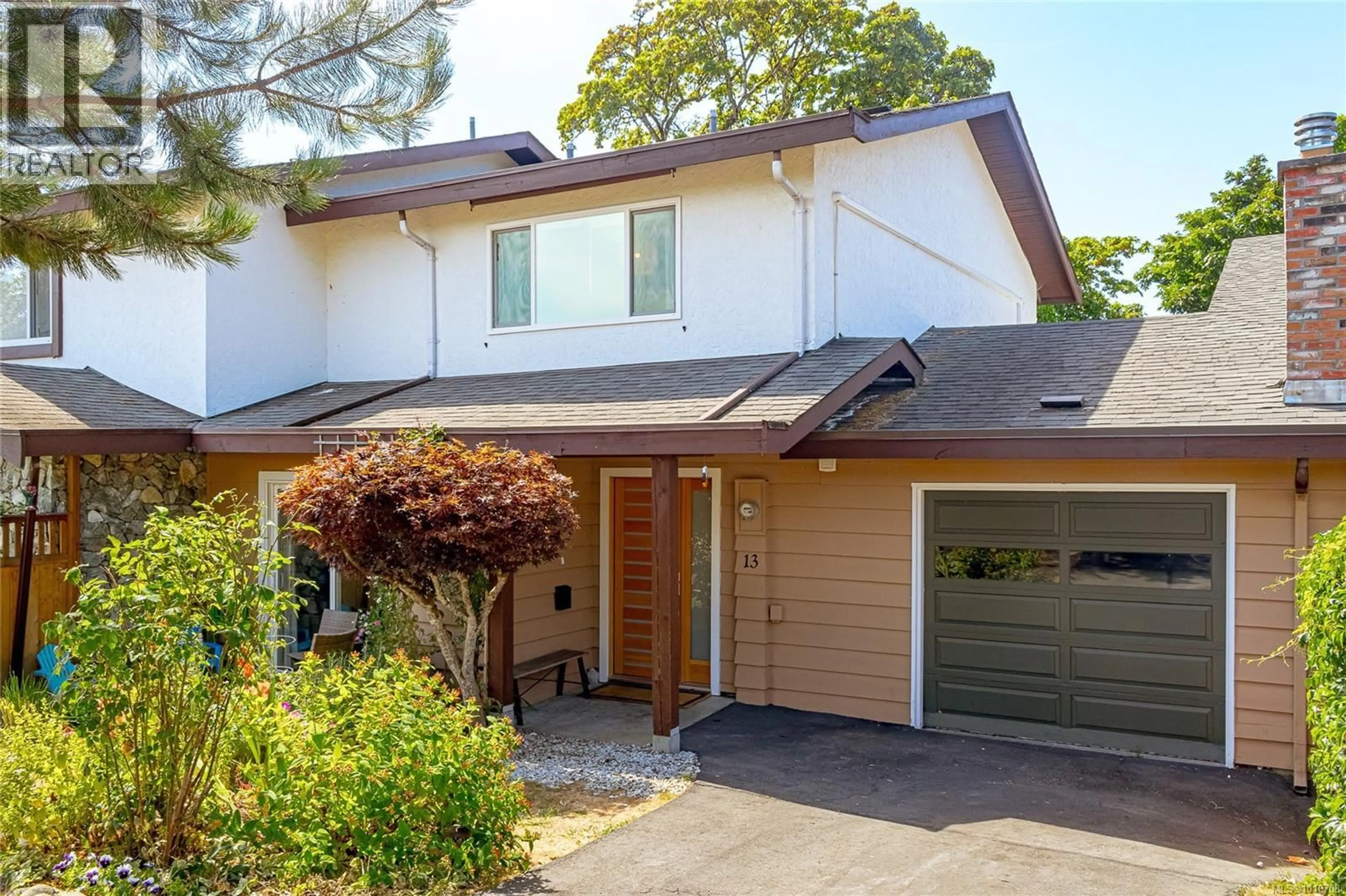 Home with vinyl exterior material, street for 13 - 6172 ALINGTON ROAD, Duncan British Columbia V9L2E9