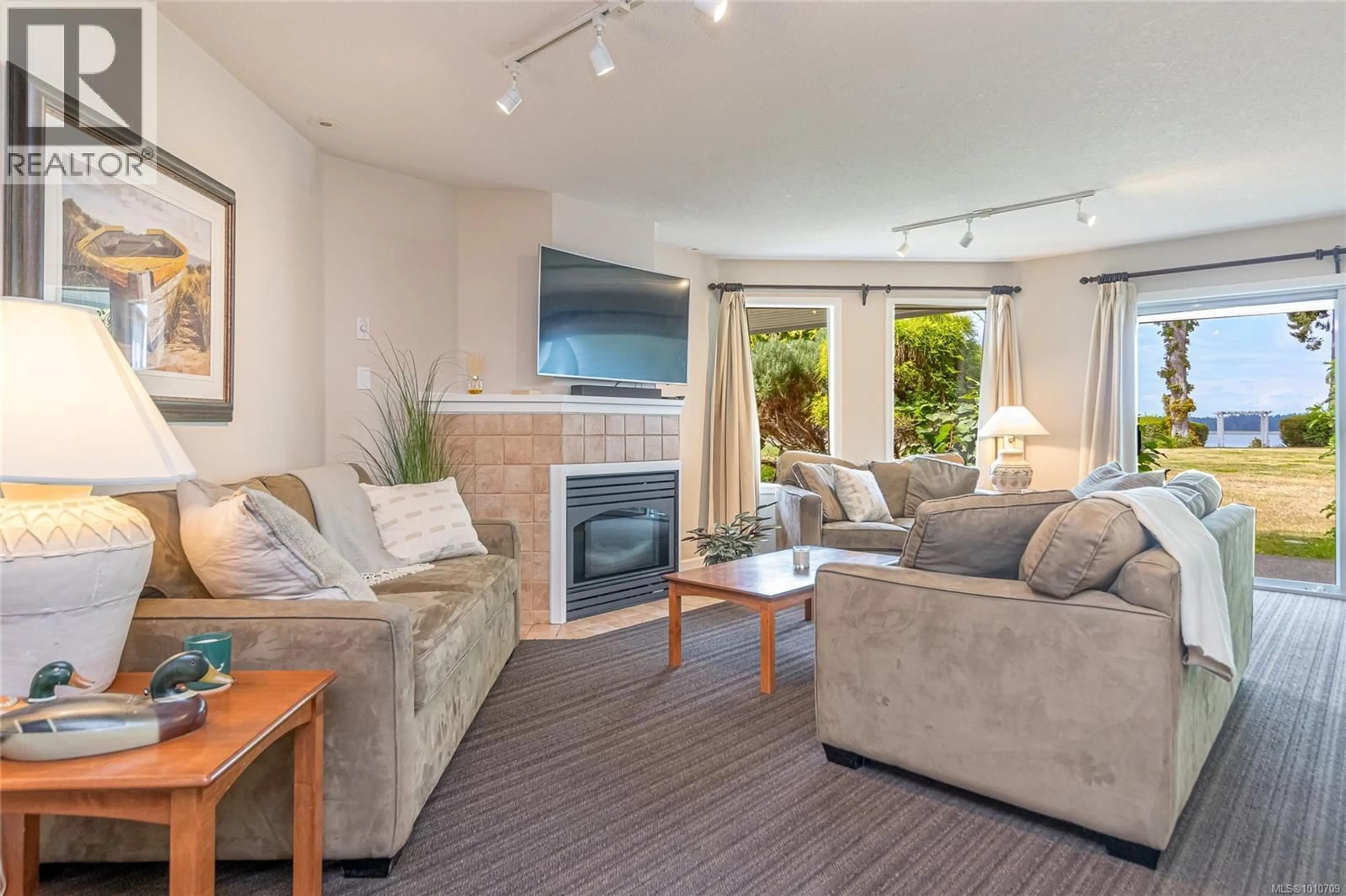 Living room with furniture, unknown for 610 - 1600 STROULGER ROAD, Nanoose Bay British Columbia V9P9B7