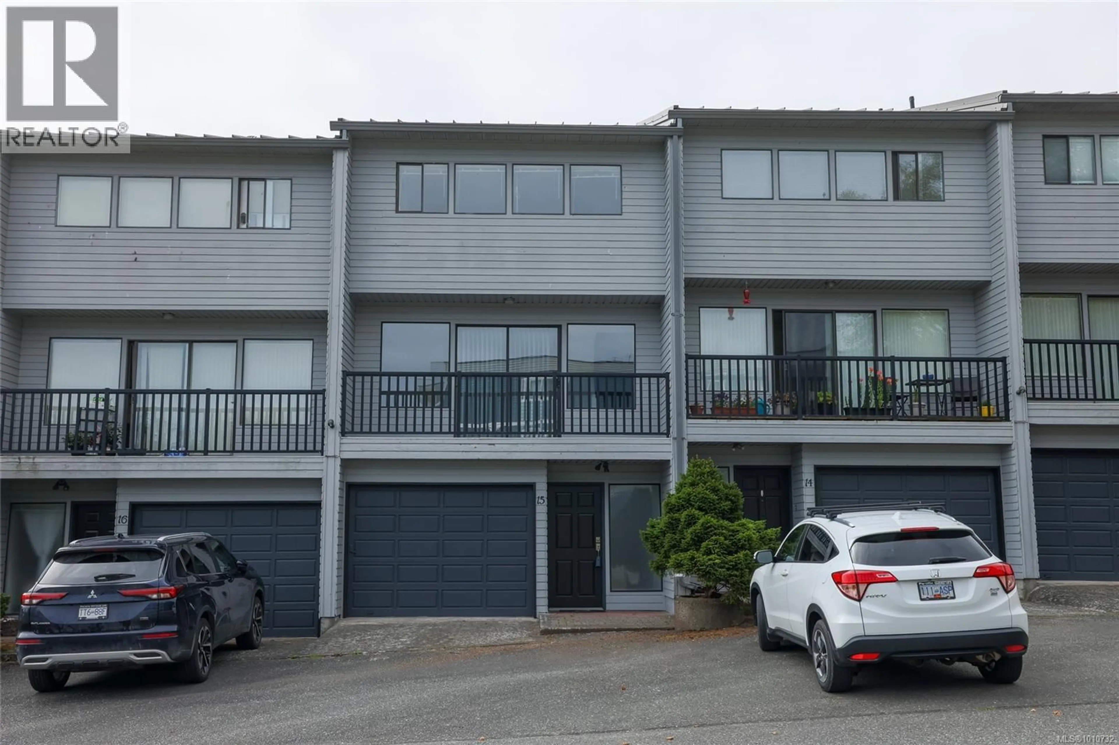 A pic from outside/outdoor area/front of a property/back of a property/a pic from drone, street for 15 - 8805 CENTRAL STREET, Port Hardy British Columbia V0N2P0