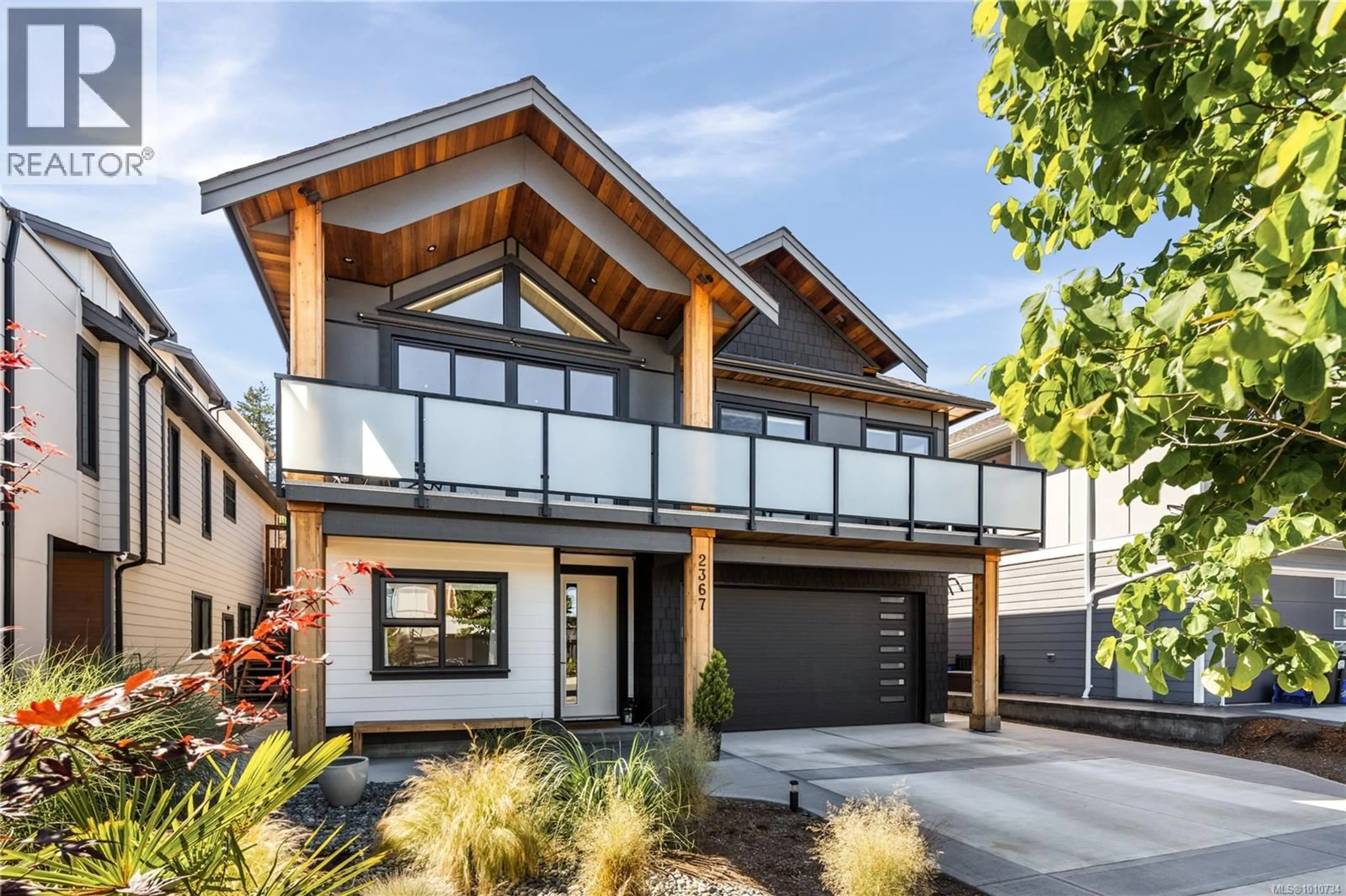 Home with vinyl exterior material, street for 2367 AZURITE CRESCENT, Langford British Columbia V9B0T9