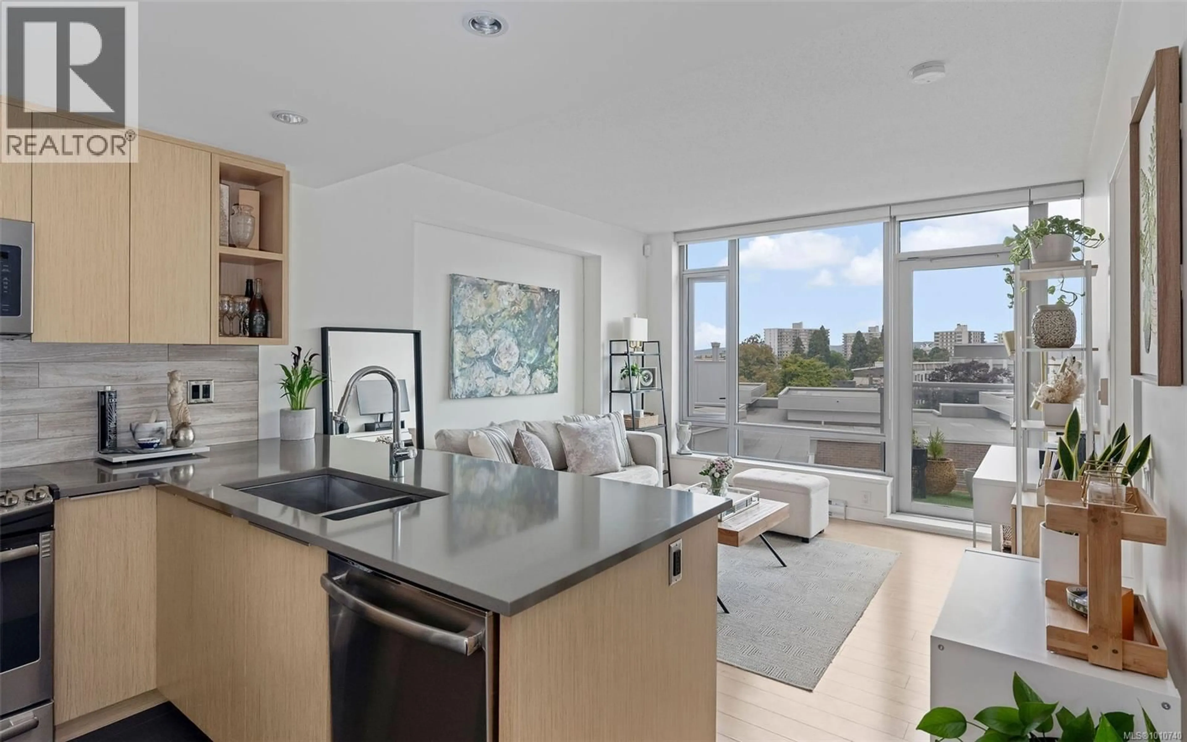 Open concept kitchen, unknown for 604 - 646 MICHIGAN STREET, Victoria British Columbia V8V0B7