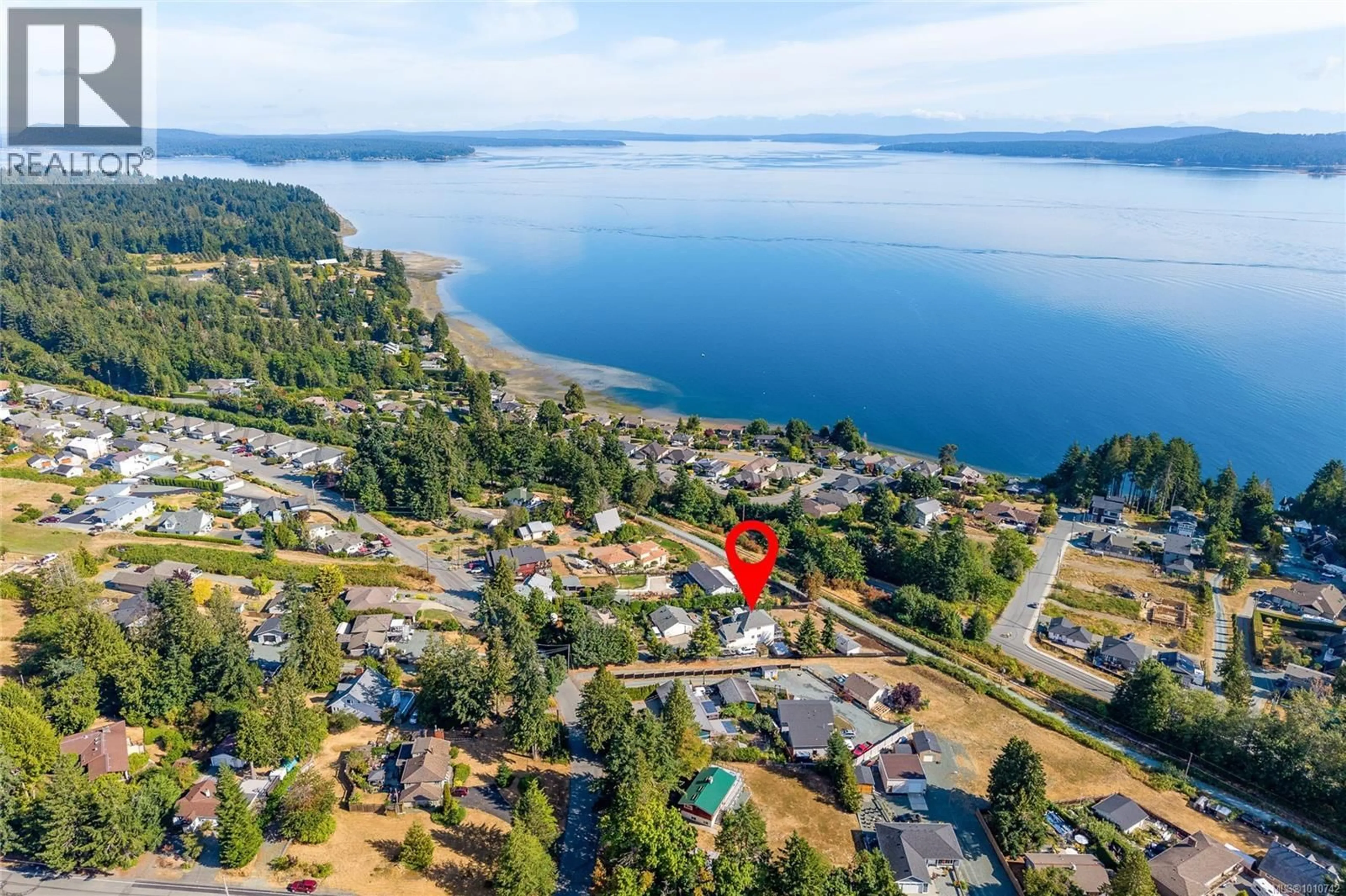 A pic from outside/outdoor area/front of a property/back of a property/a pic from drone, water/lake/river/ocean view for 10091 VIEW STREET, Chemainus British Columbia V0R1K2