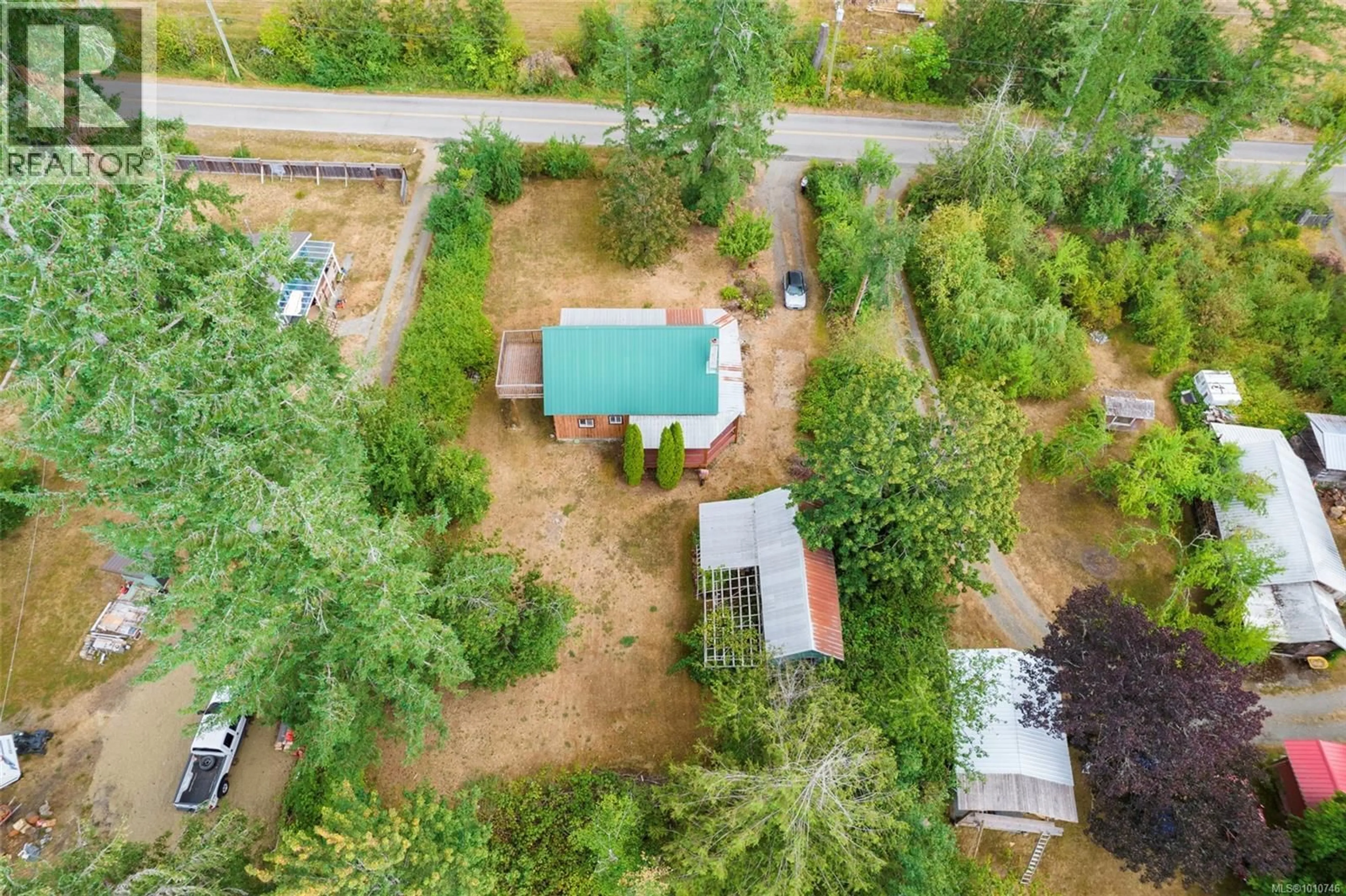 A pic from outside/outdoor area/front of a property/back of a property/a pic from drone, unknown for 9750 SOMERS ROAD, Port Alberni British Columbia V9Y8N9