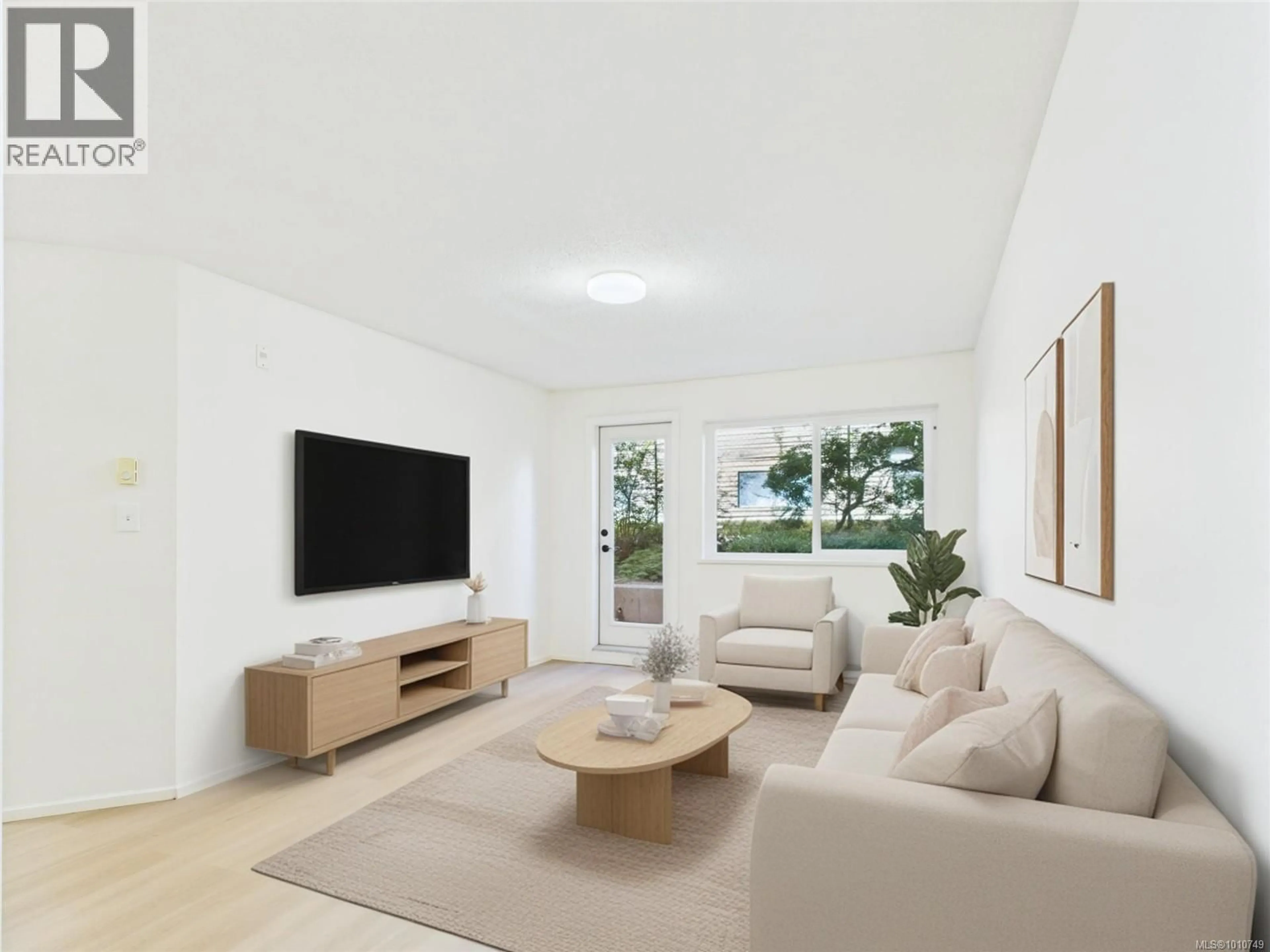 Living room with furniture, unknown for 102 - 1028 BALMORAL ROAD, Victoria British Columbia V8T1A8