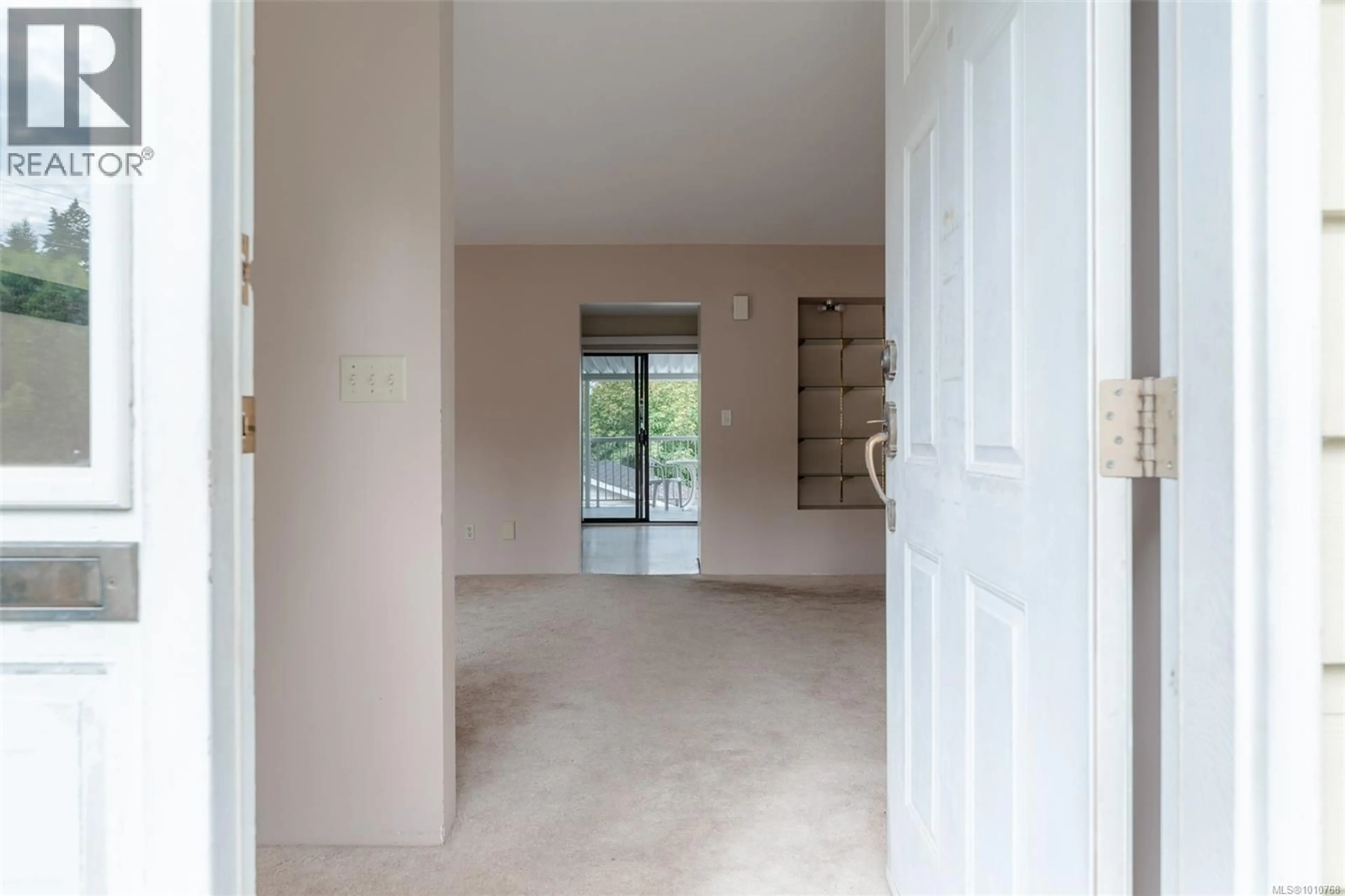 Indoor foyer for 3610 16TH AVENUE, Port Alberni British Columbia V9Y5E2