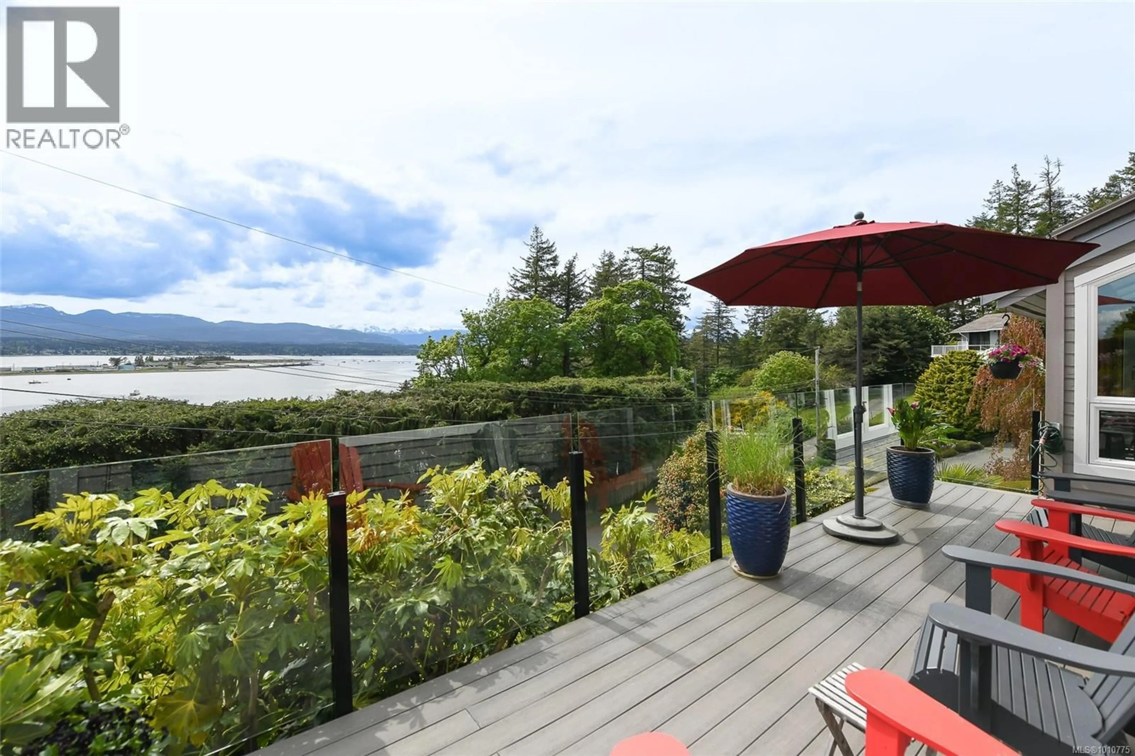 Patio, water/lake/river/ocean view for 1166 YATES ROAD, Comox British Columbia V9M3X3