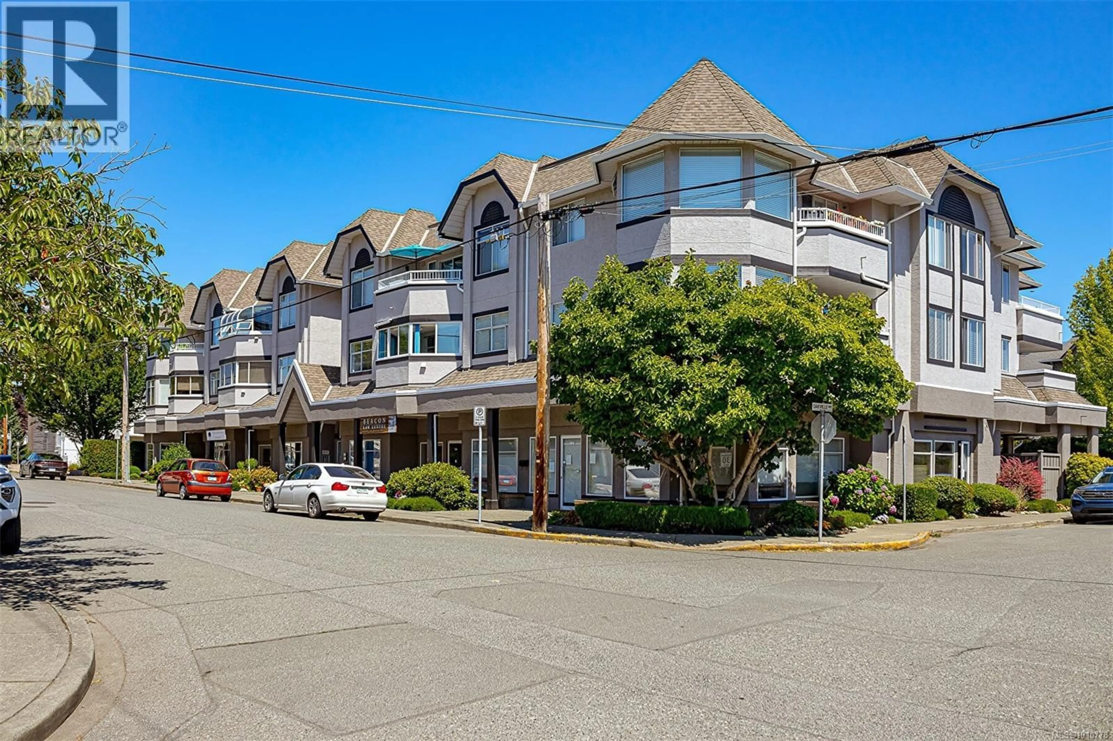 Unknown for 204 - 9717 THIRD STREET, Sidney British Columbia V8L3A3
