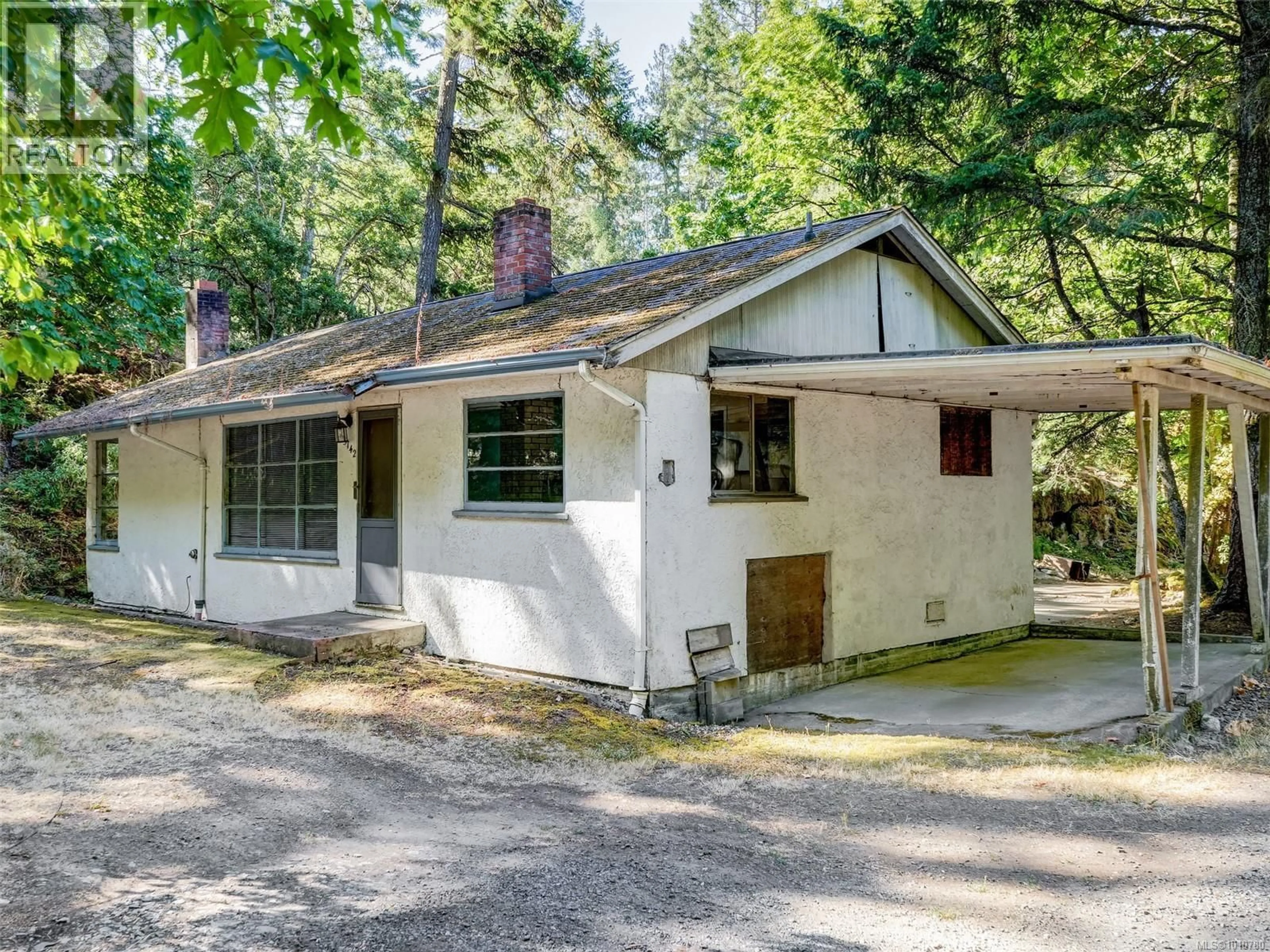 Home with vinyl exterior material, street for 5142 WEST SAANICH ROAD, Saanich British Columbia V9E2E7