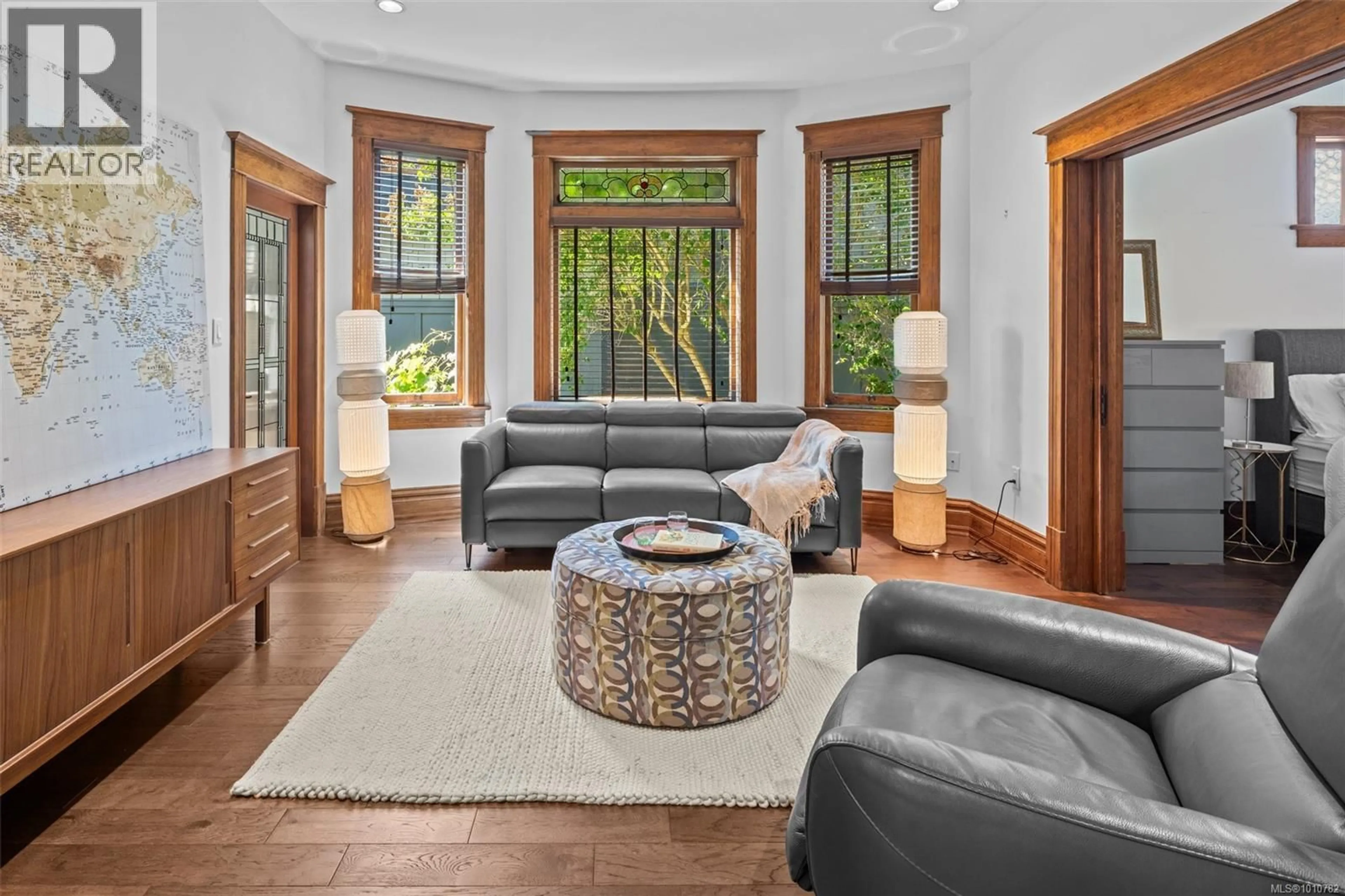 Living room with furniture, unknown for 615 HARBINGER AVENUE, Victoria British Columbia V8V4H9