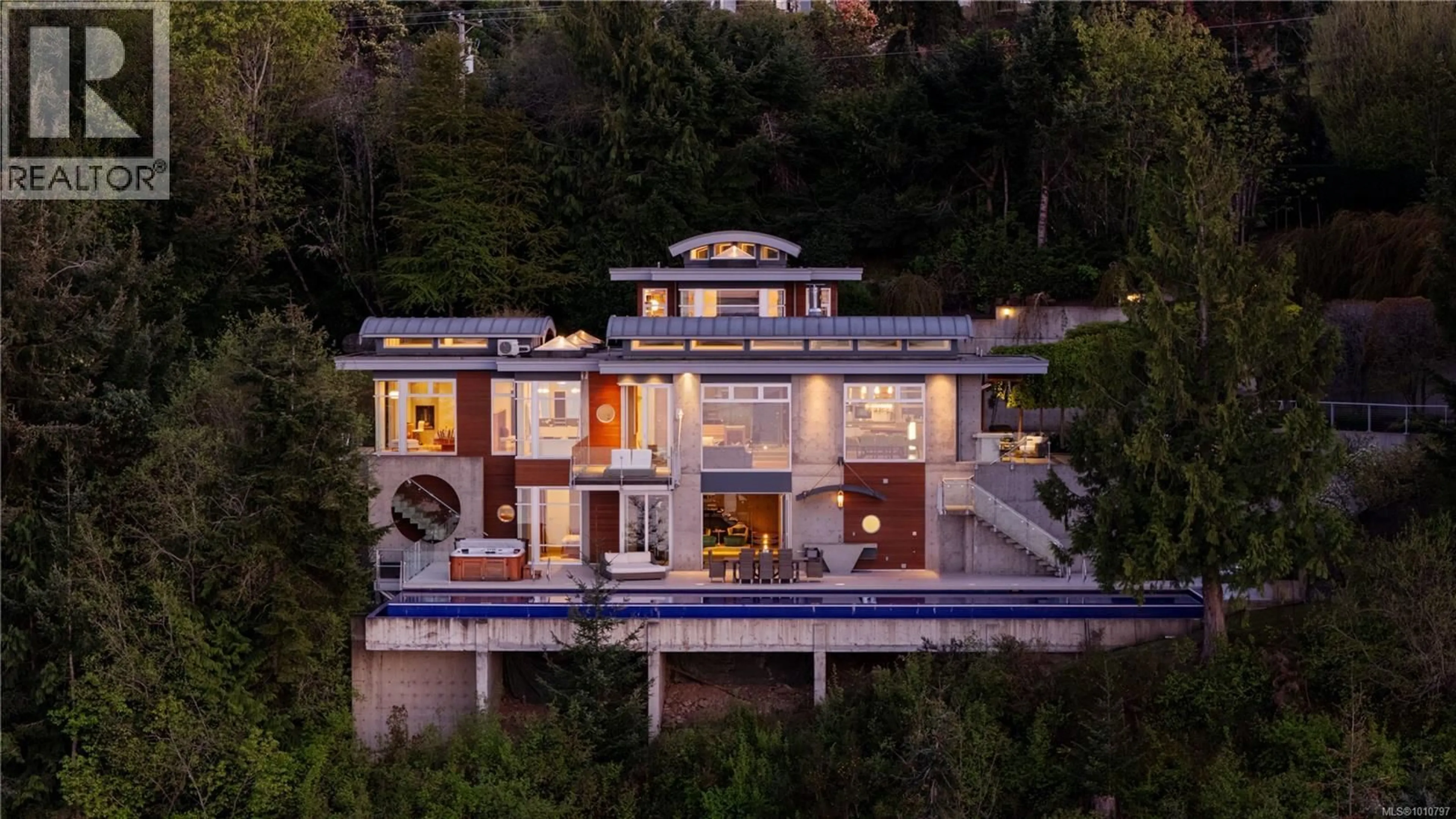 Unknown for 1580 LANDS END ROAD, North Saanich British Columbia V8L5L5