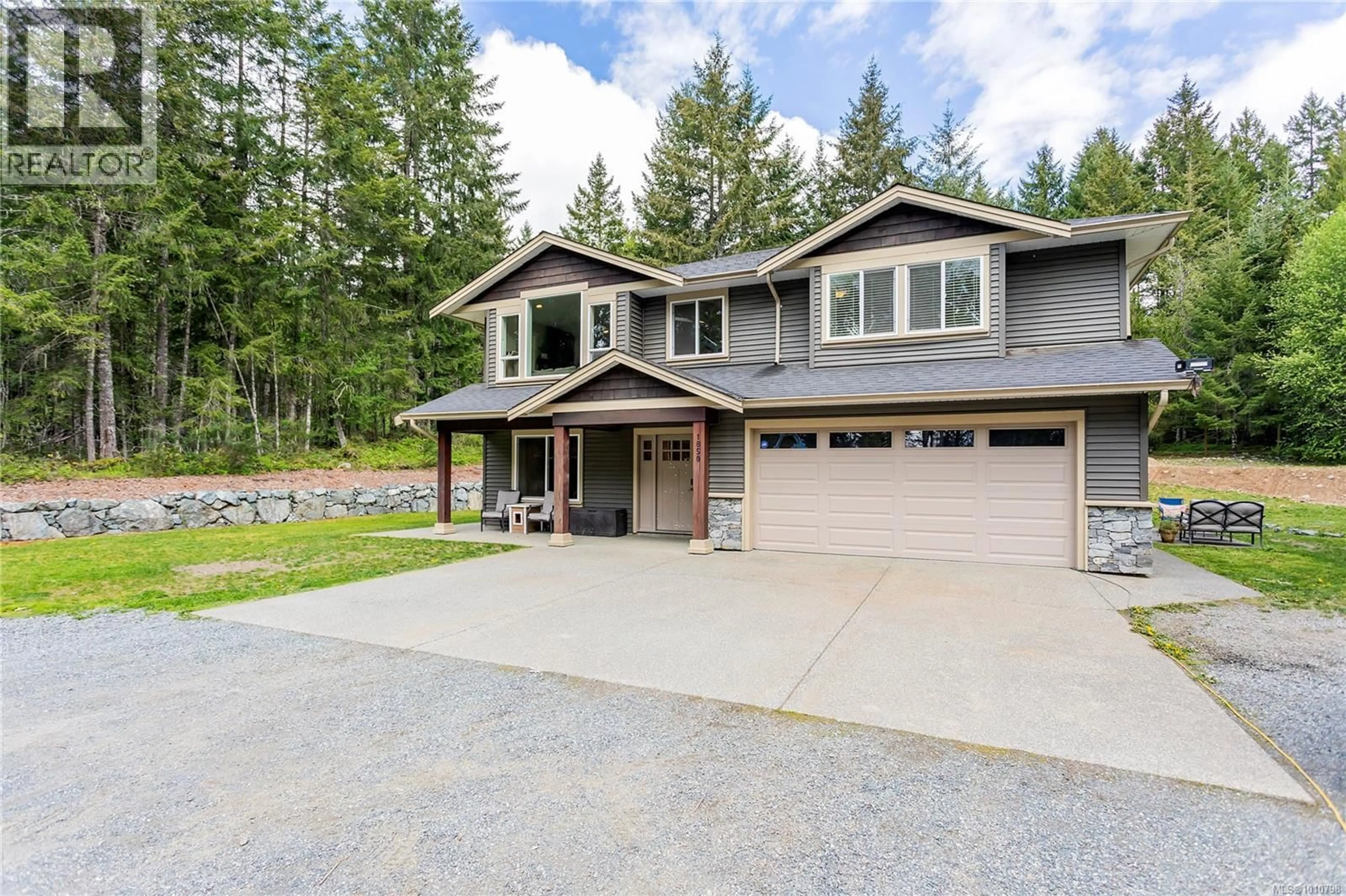 Home with vinyl exterior material, street for 1850 NANAIMO RIVER ROAD, Nanaimo British Columbia V9X1E9