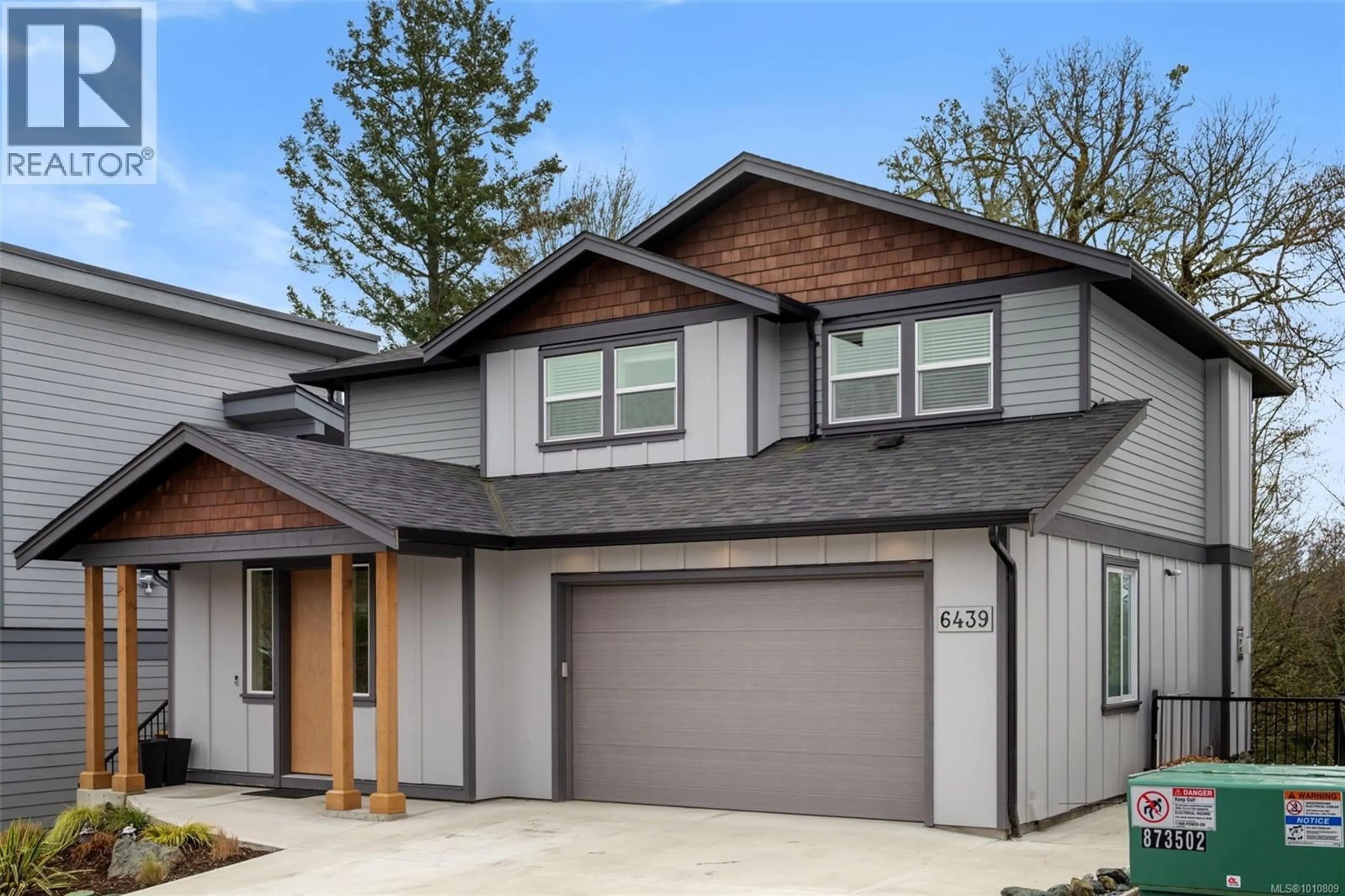 Home with vinyl exterior material, street for 6439 HOPKINS COURT, Sooke British Columbia V9Z1P6
