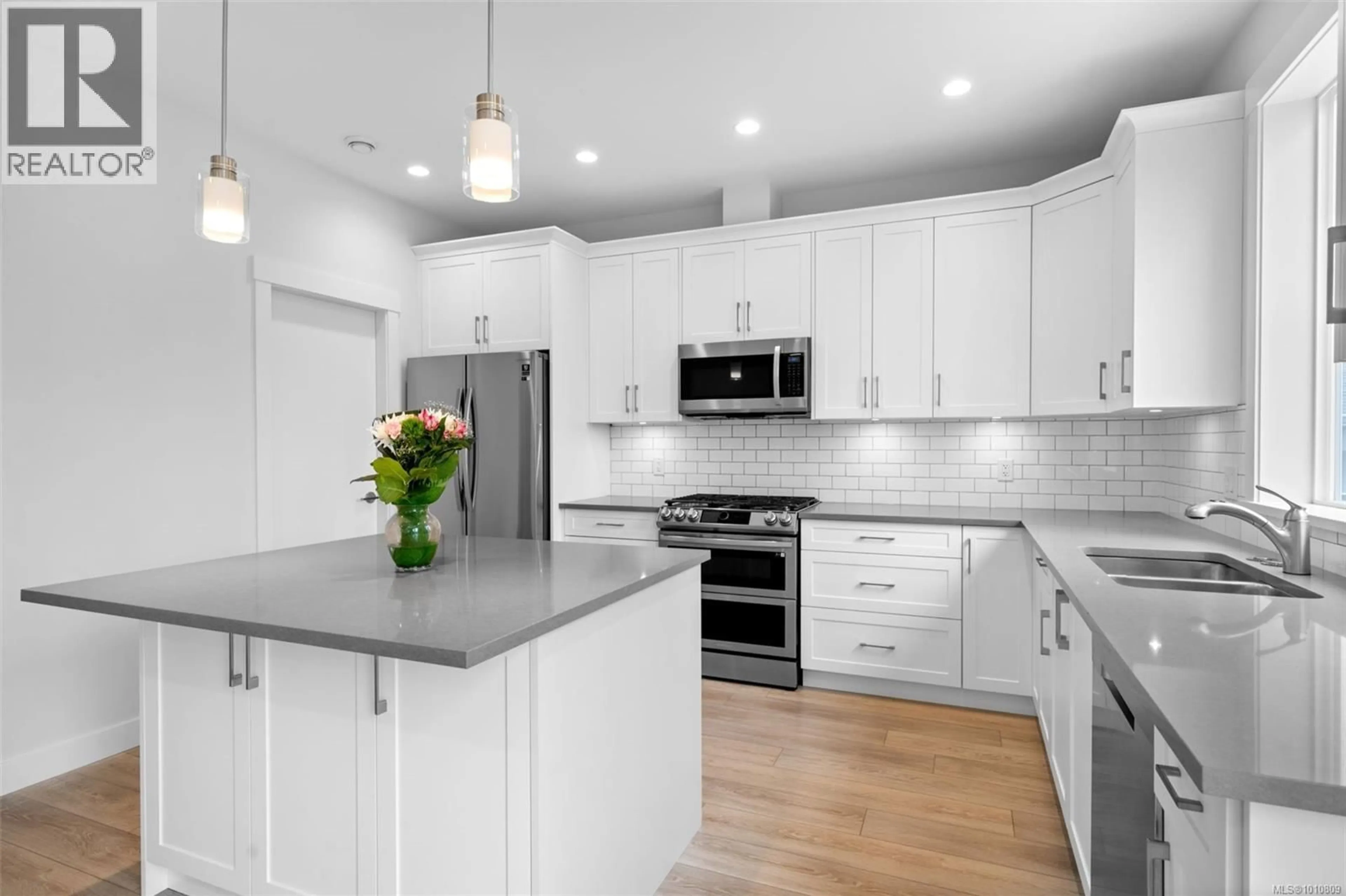 Contemporary kitchen, ceramic/tile floor for 6439 HOPKINS COURT, Sooke British Columbia V9Z1P6