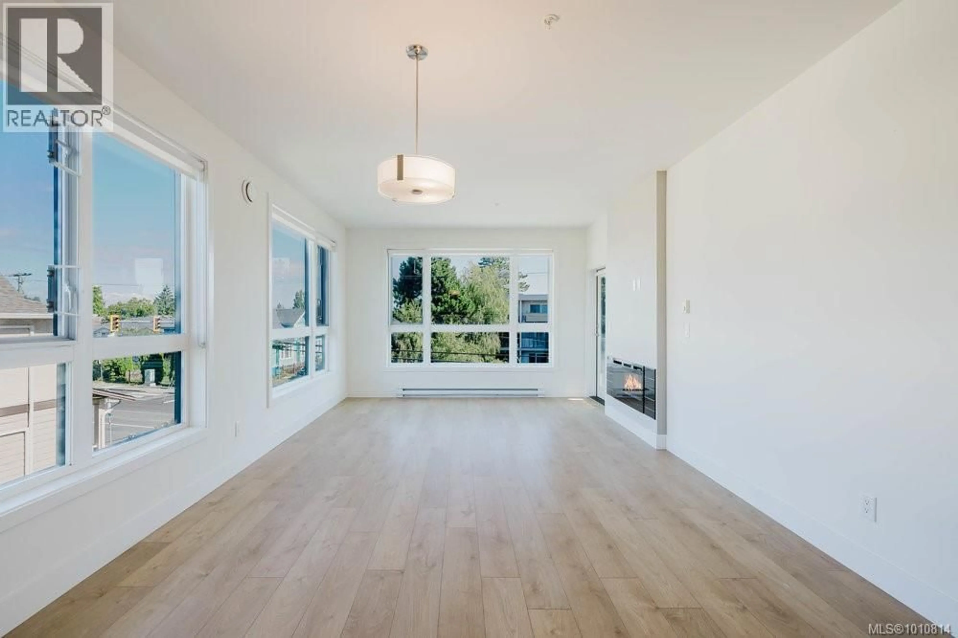 A pic of a room for 301 - 317 BURNSIDE ROAD EAST, Victoria British Columbia V9A1A6