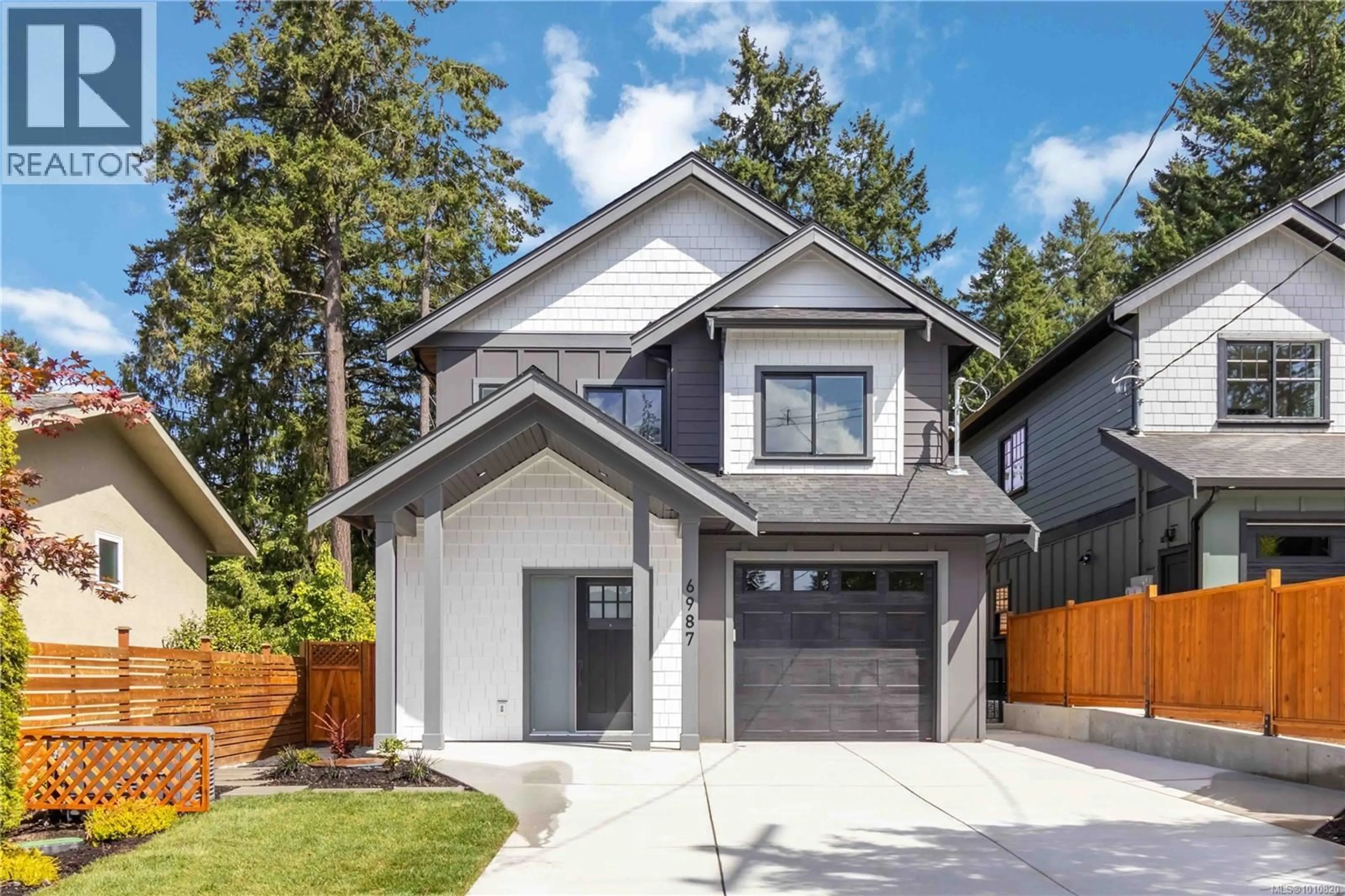 Home with vinyl exterior material, street for 6987 HAGAN ROAD, Central Saanich British Columbia V8M1B3