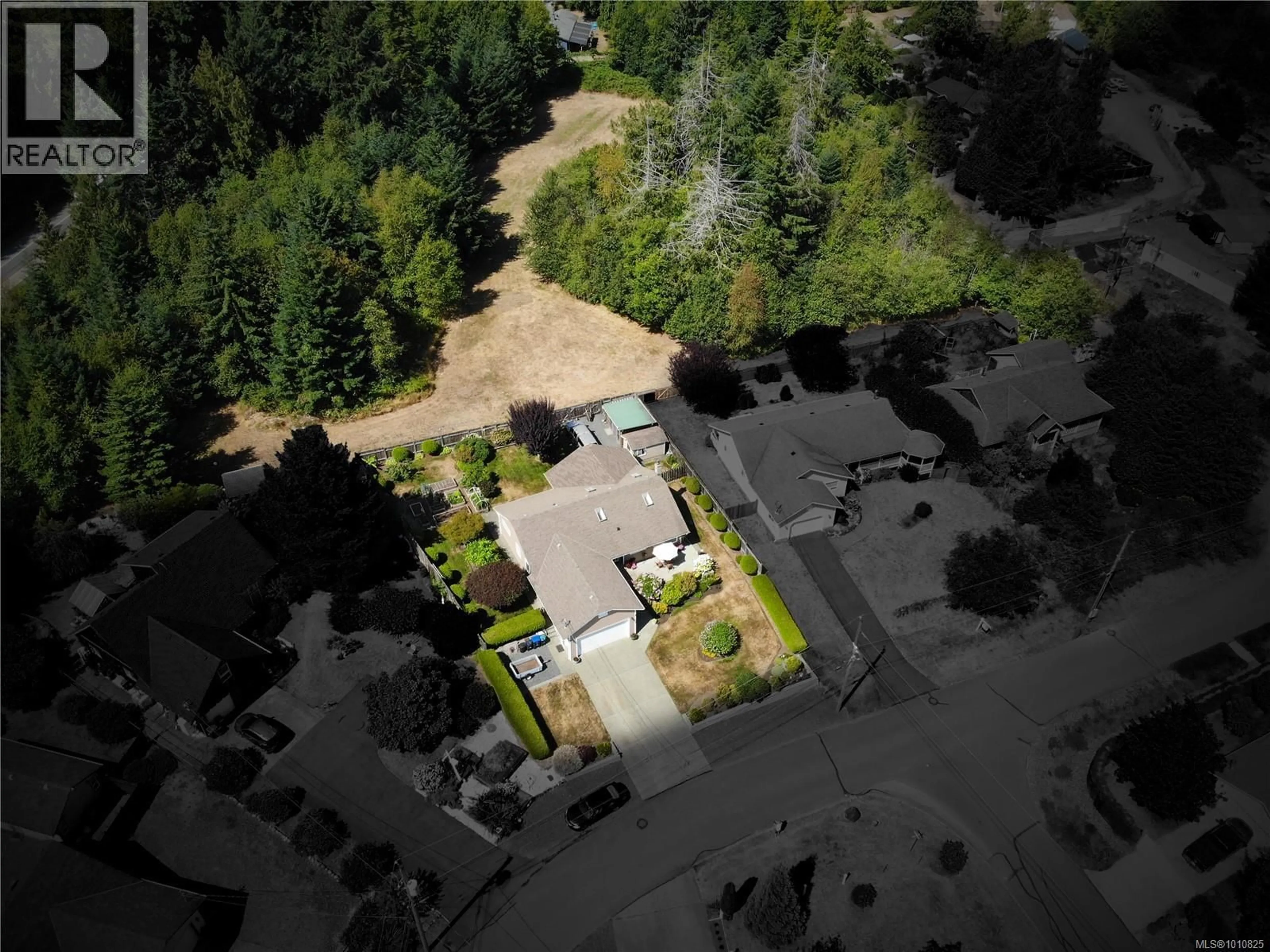 A pic from outside/outdoor area/front of a property/back of a property/a pic from drone, unknown for 138 BAYRIDGE PLACE, Bowser British Columbia V0R1G0