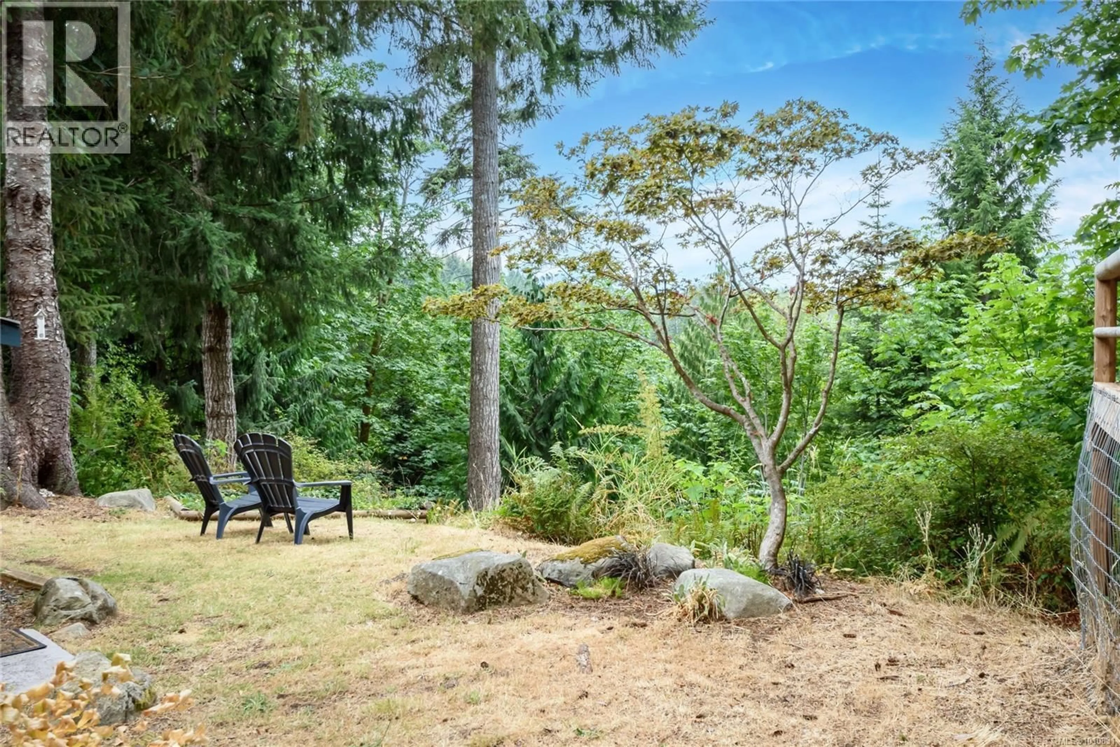 Patio, forest/trees view for 8965 OAKES ROAD, Black Creek British Columbia V9J1J2