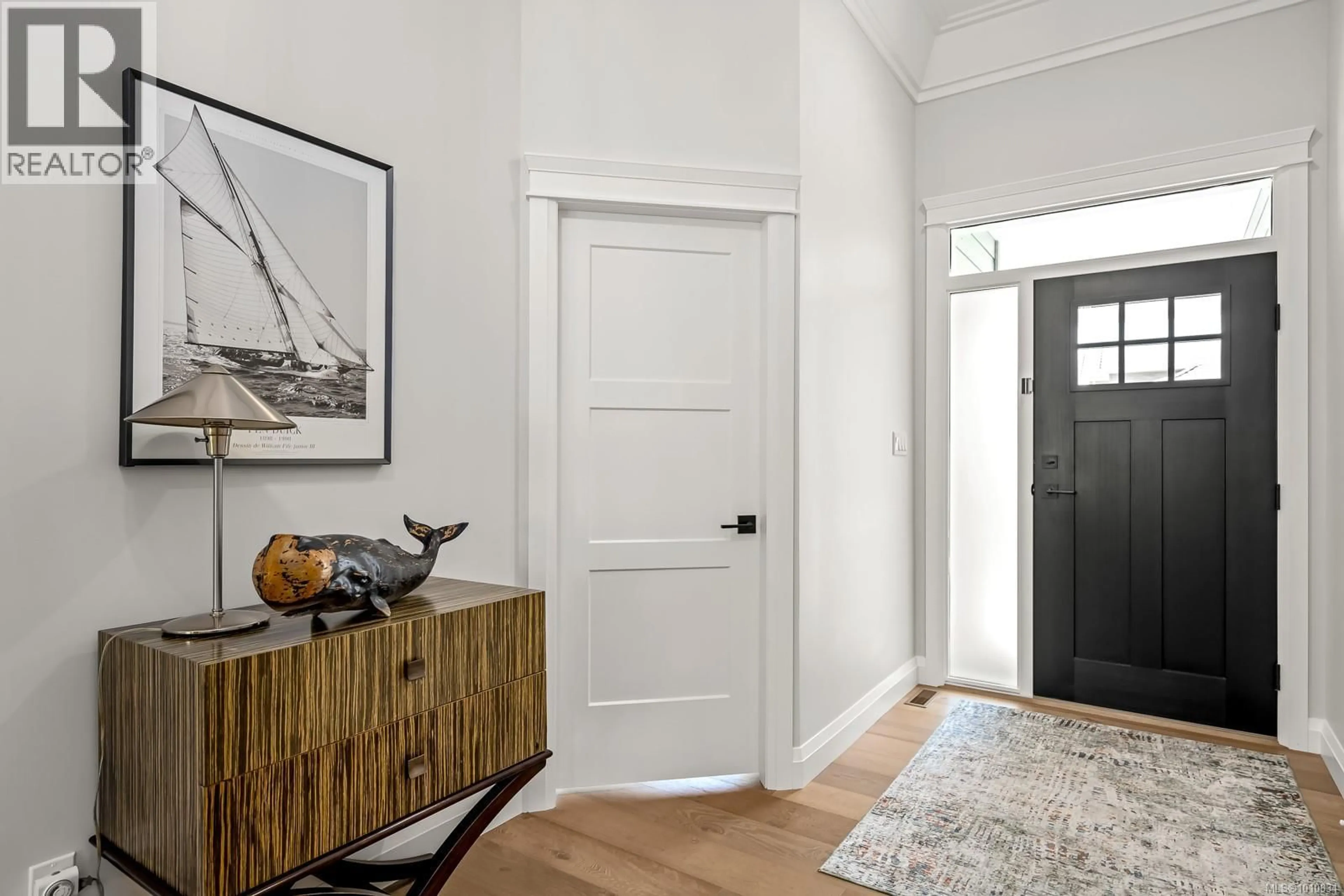 Indoor entryway for 2525 CROWN ISLE DRIVE, Courtenay British Columbia V9N0E4