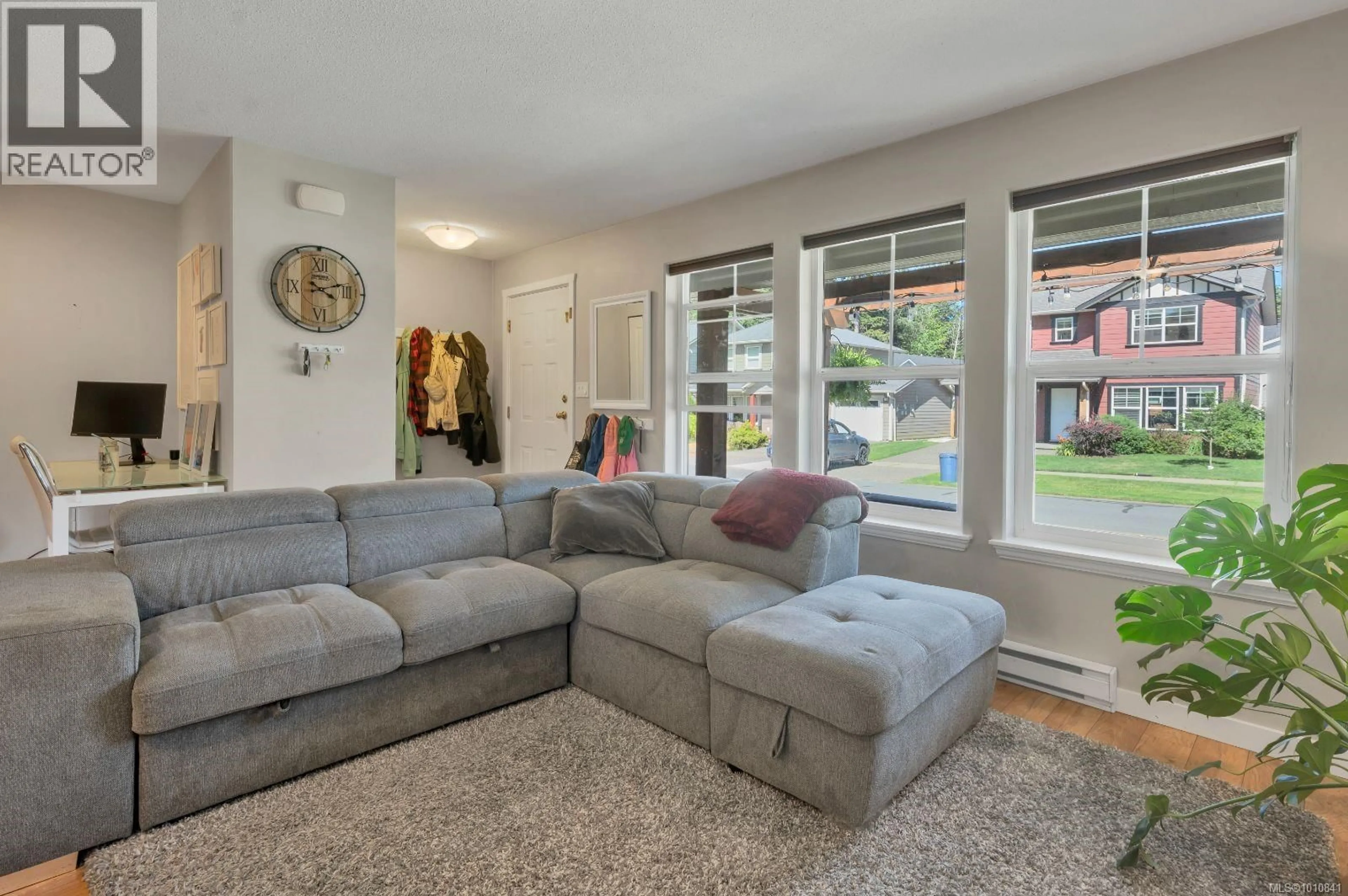 Living room with furniture, unknown for 60 - 1120 EVERGREEN ROAD, Campbell River British Columbia V9W0B1