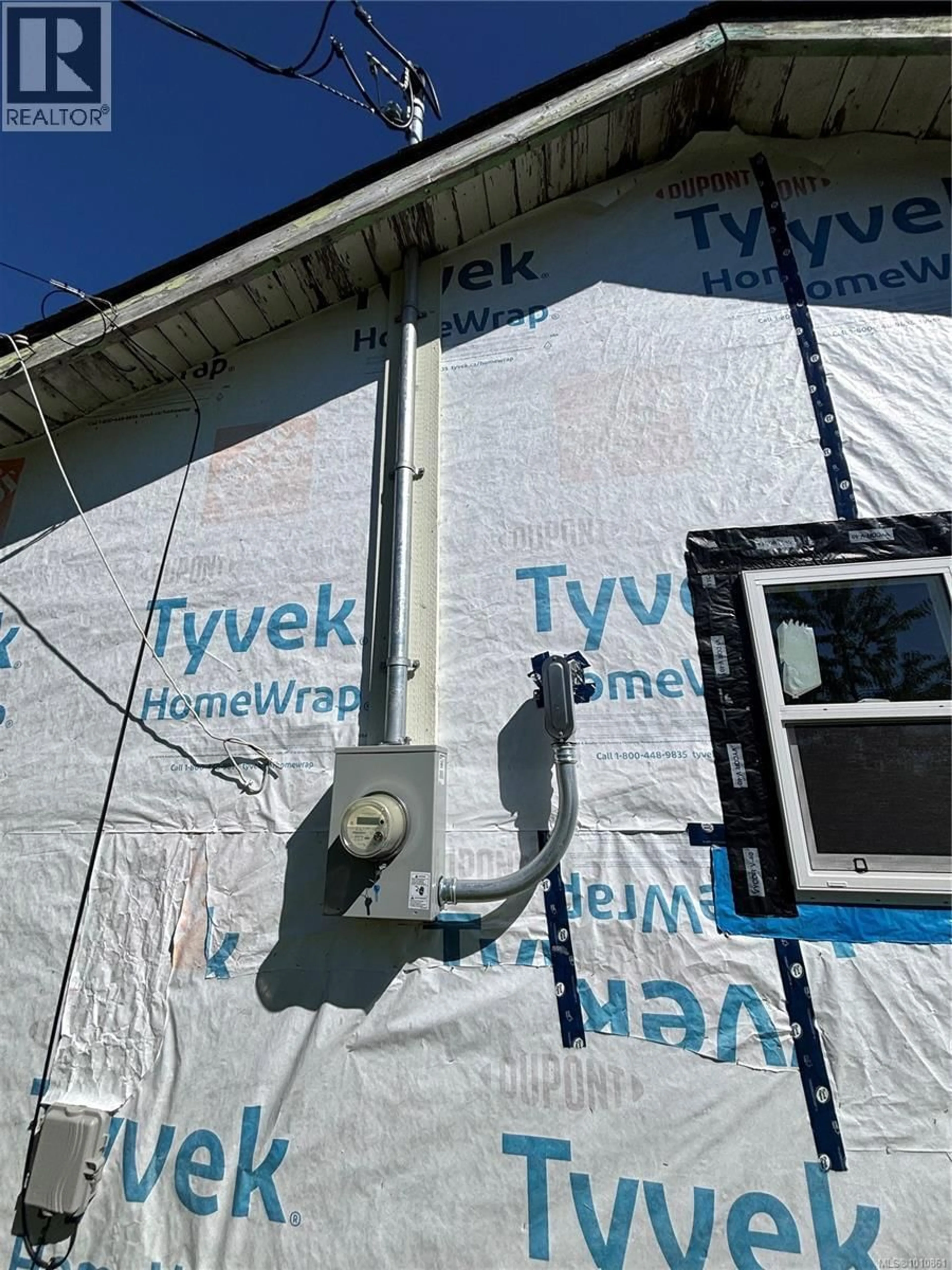 Home with vinyl exterior material, building for 191 MCLEAN STREET, Campbell River British Columbia V9W2M2