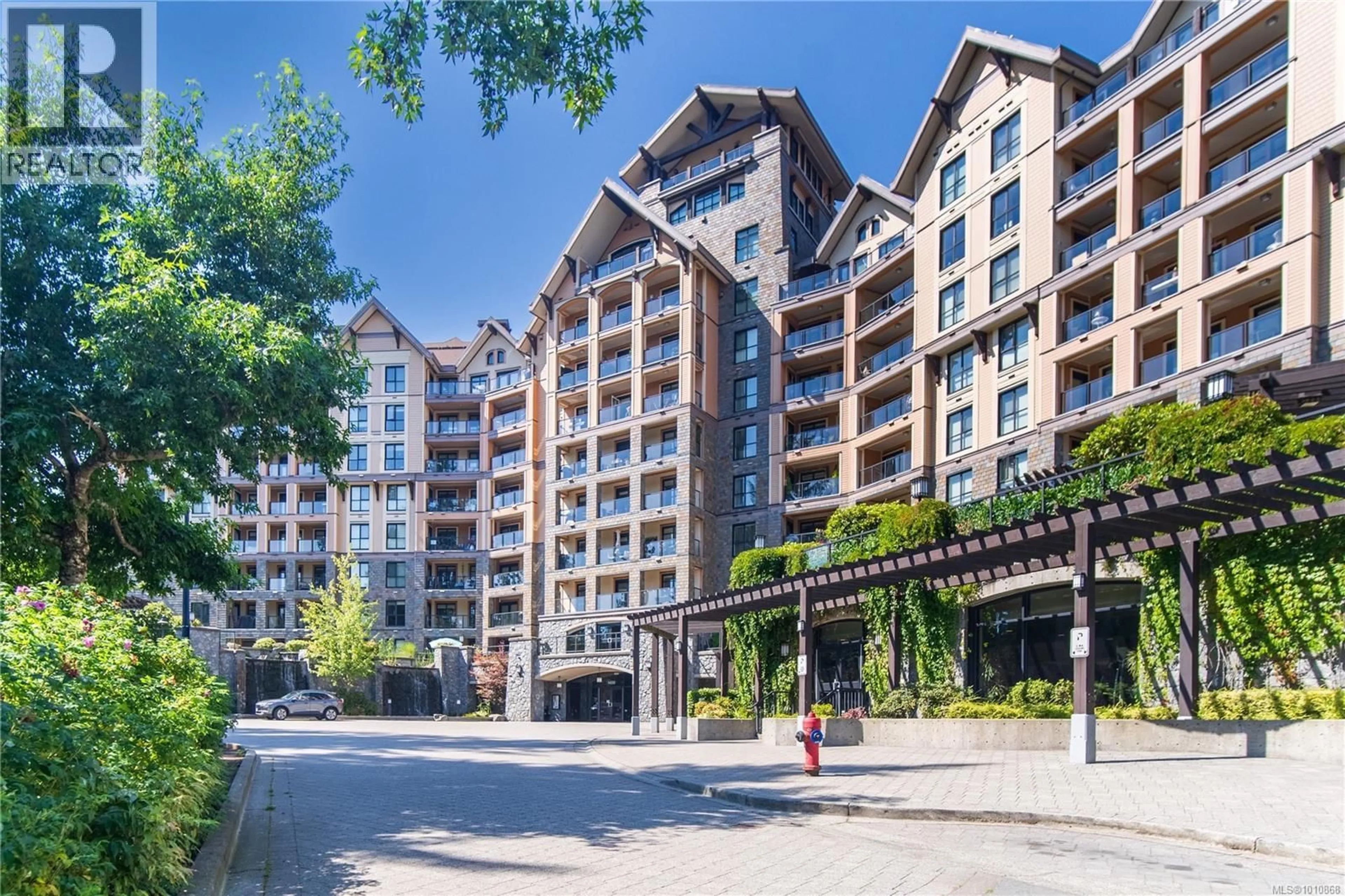 Patio, building for 210 - 1400 LYNBURNE PLACE, Langford British Columbia V9B0H8