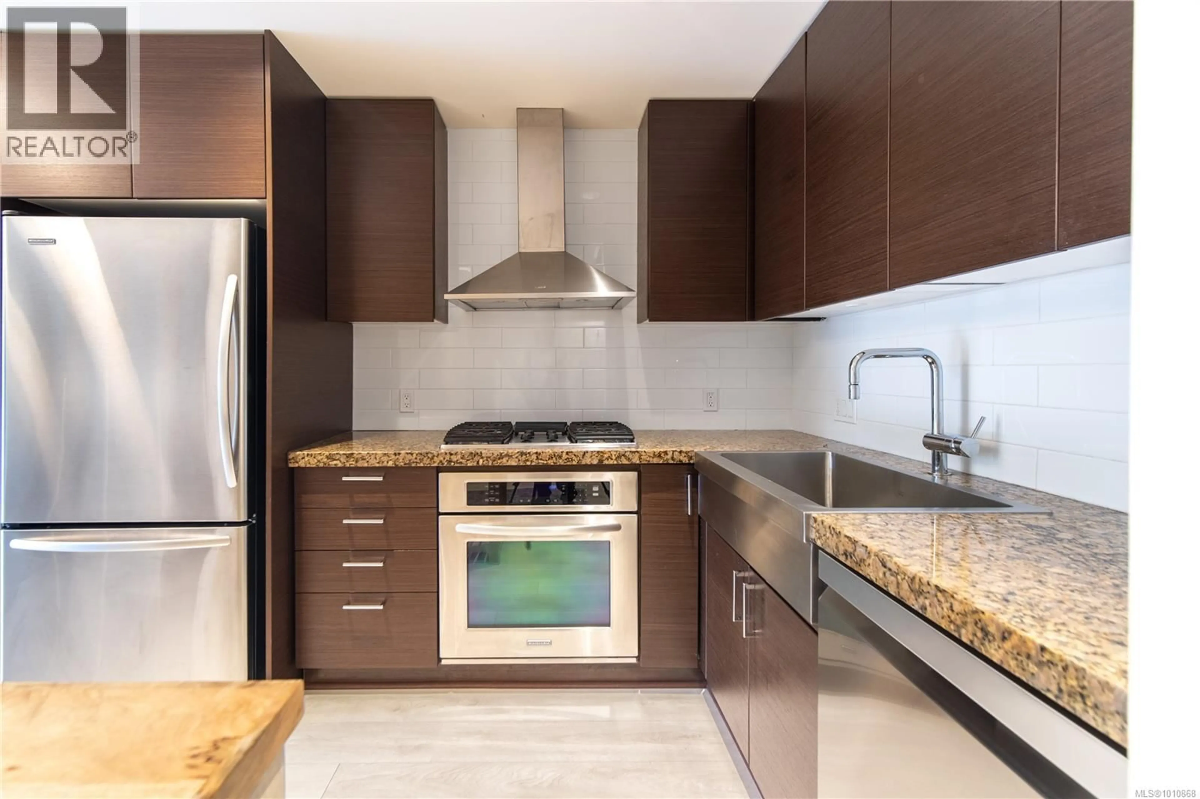 Standard kitchen, ceramic/tile floor for 210 - 1400 LYNBURNE PLACE, Langford British Columbia V9B0H8