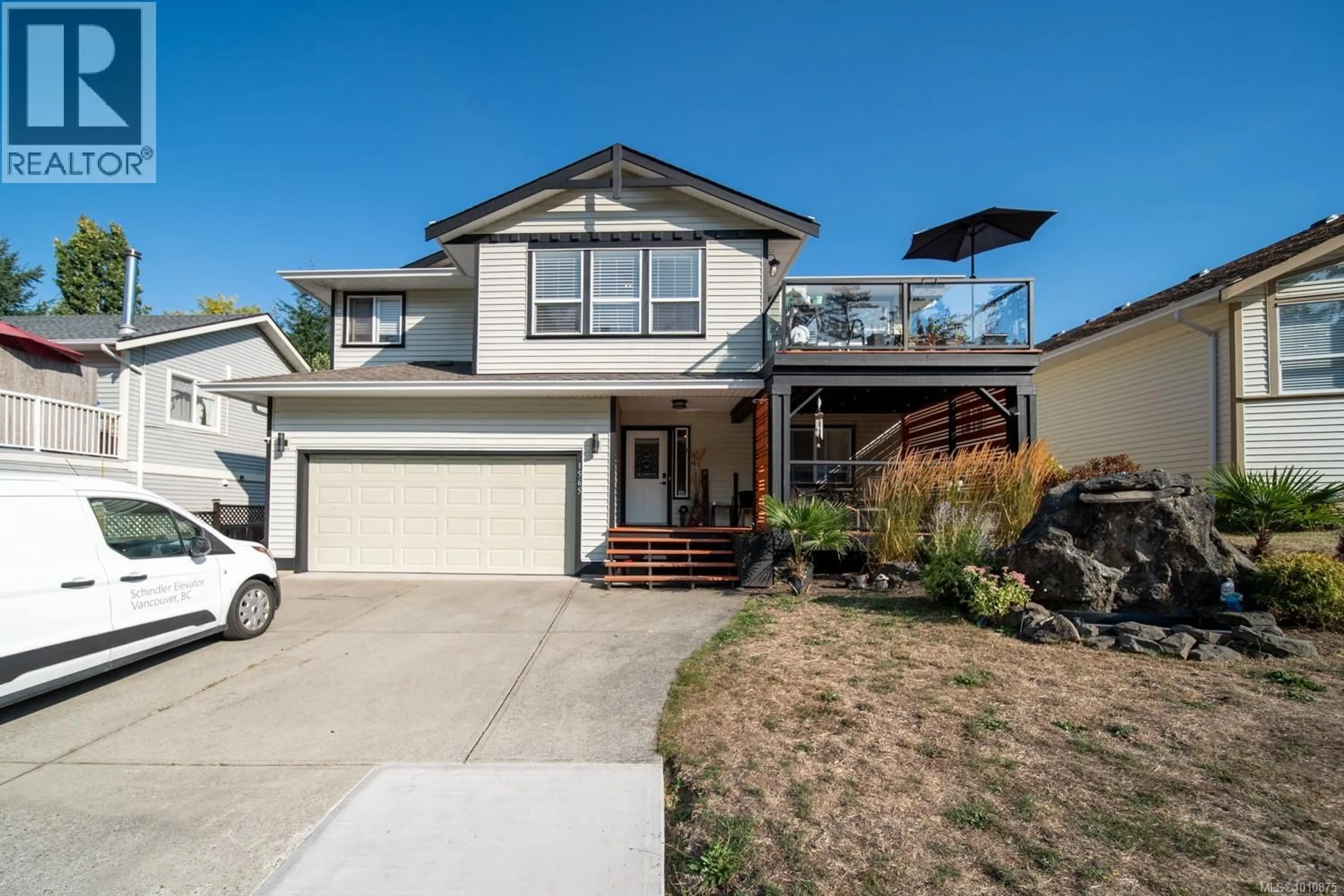 Home with vinyl exterior material, street for 1565 NIMPKISH PLACE, Duncan British Columbia V9L0A6