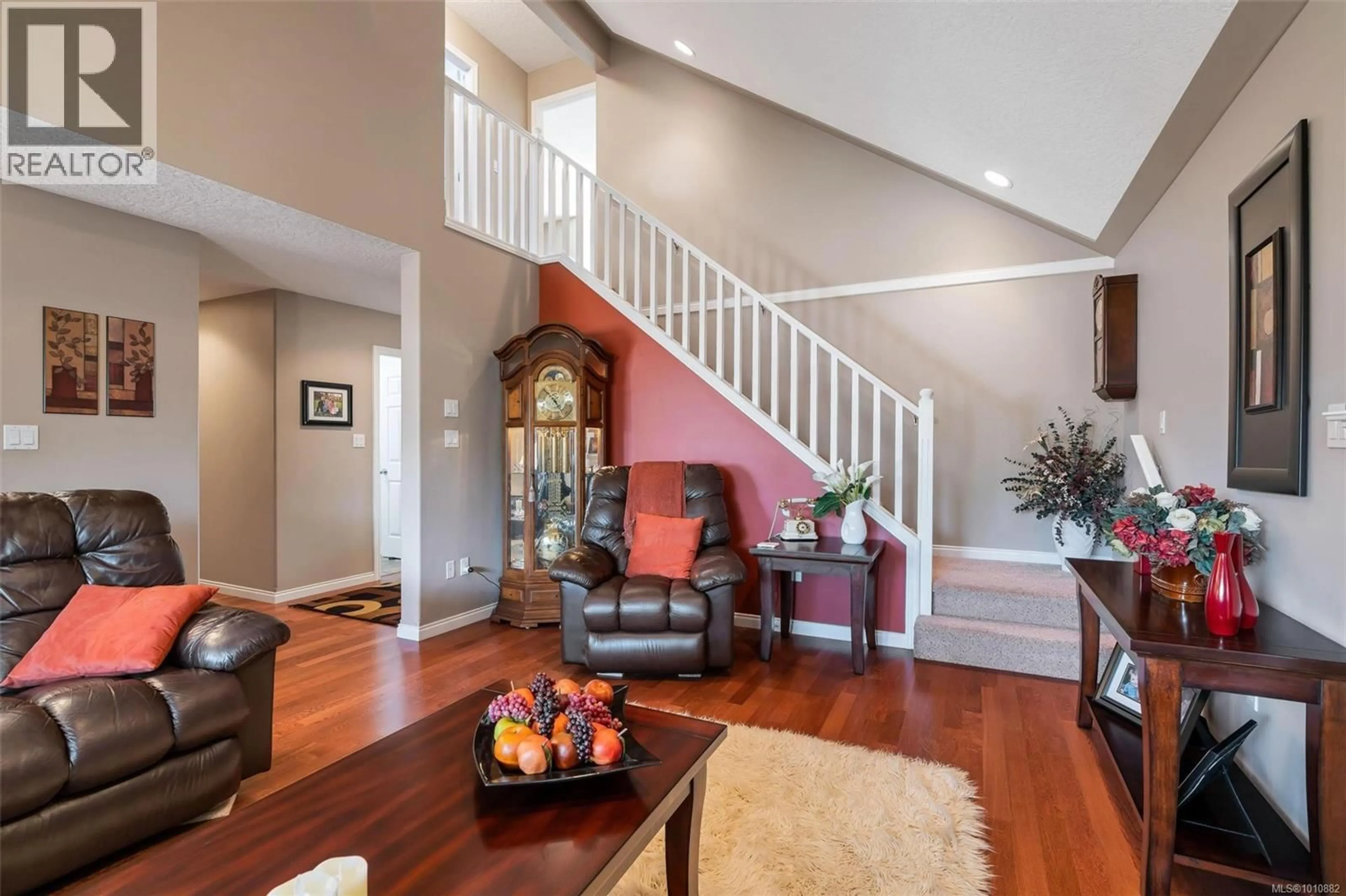 Indoor entryway for 1901 FALCON CRESCENT, Cowichan Bay British Columbia V0R1N1