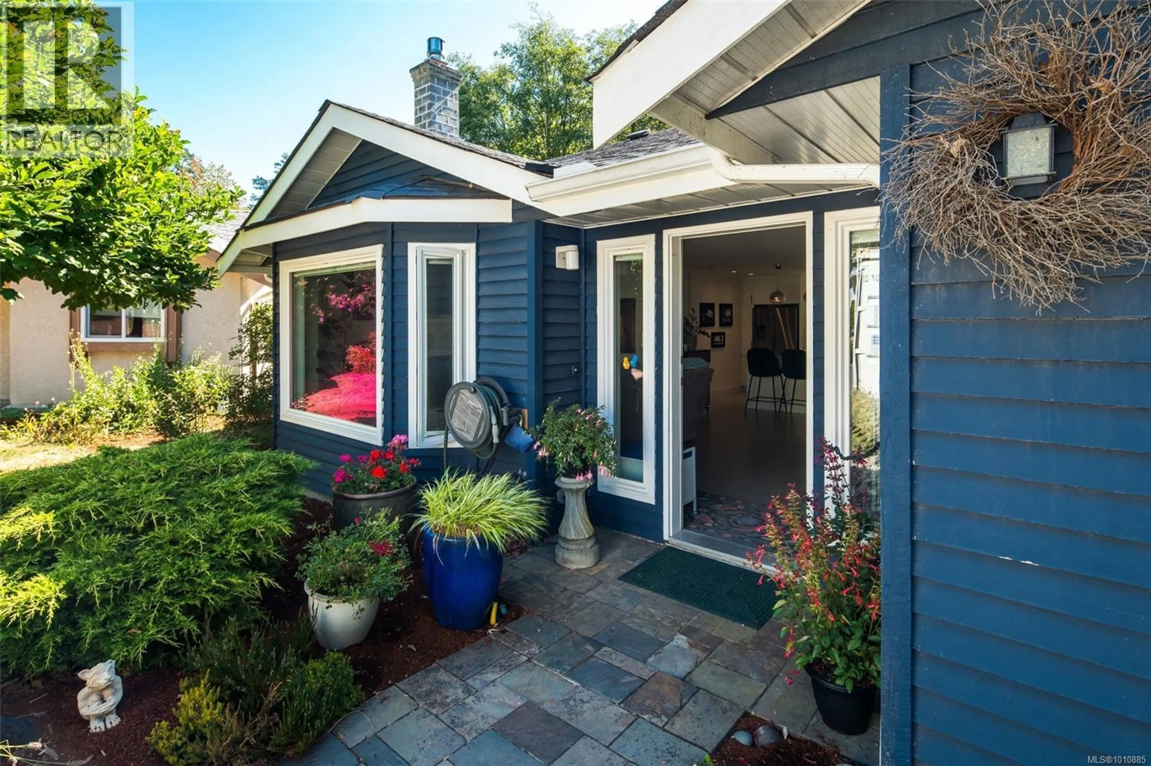 Unknown for 4007 MALTON AVENUE, Saanich British Columbia V8X4W1