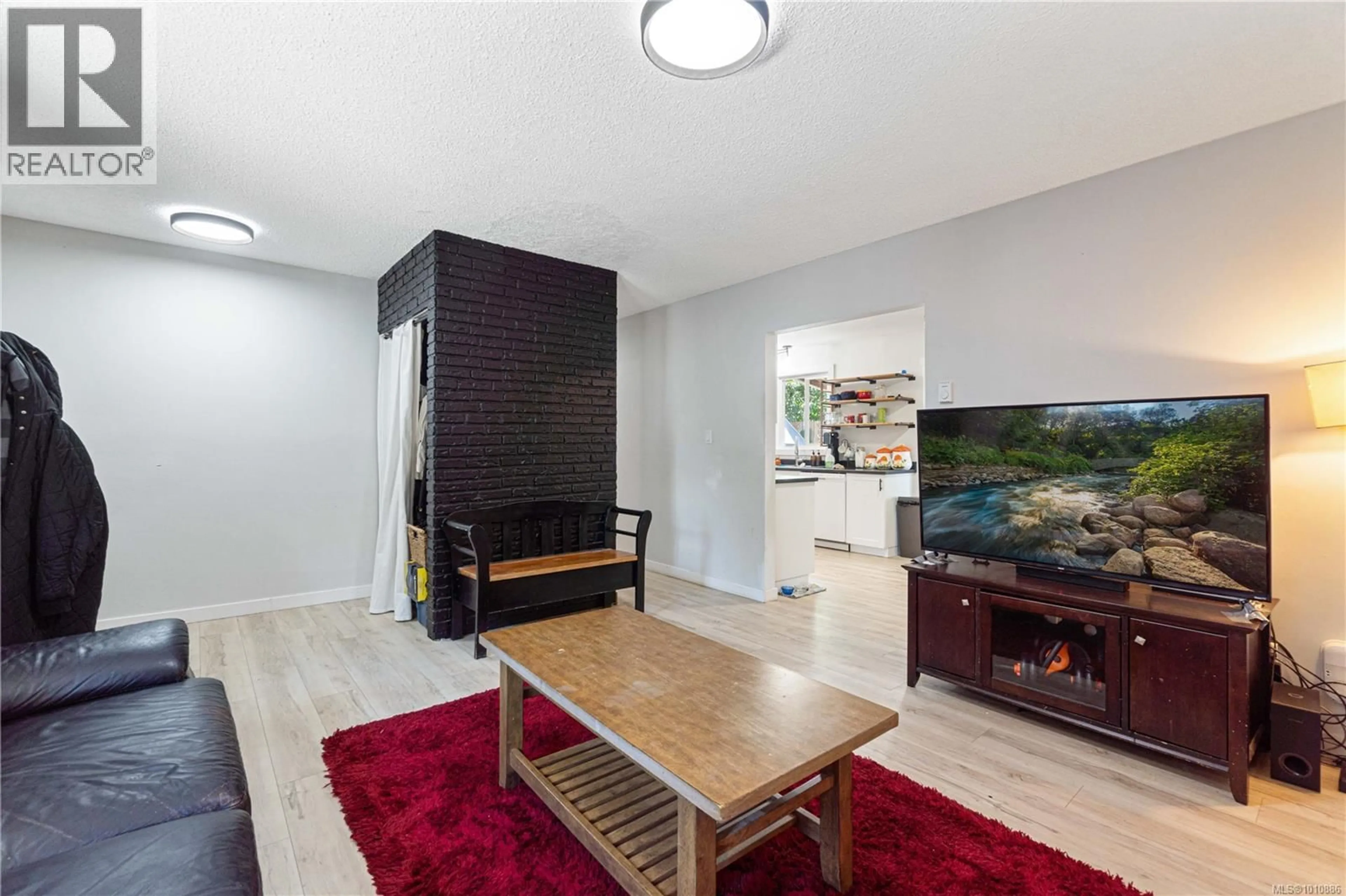 Living room with furniture, unknown for 779 HOWARD AVENUE, Nanaimo British Columbia V9R3S9