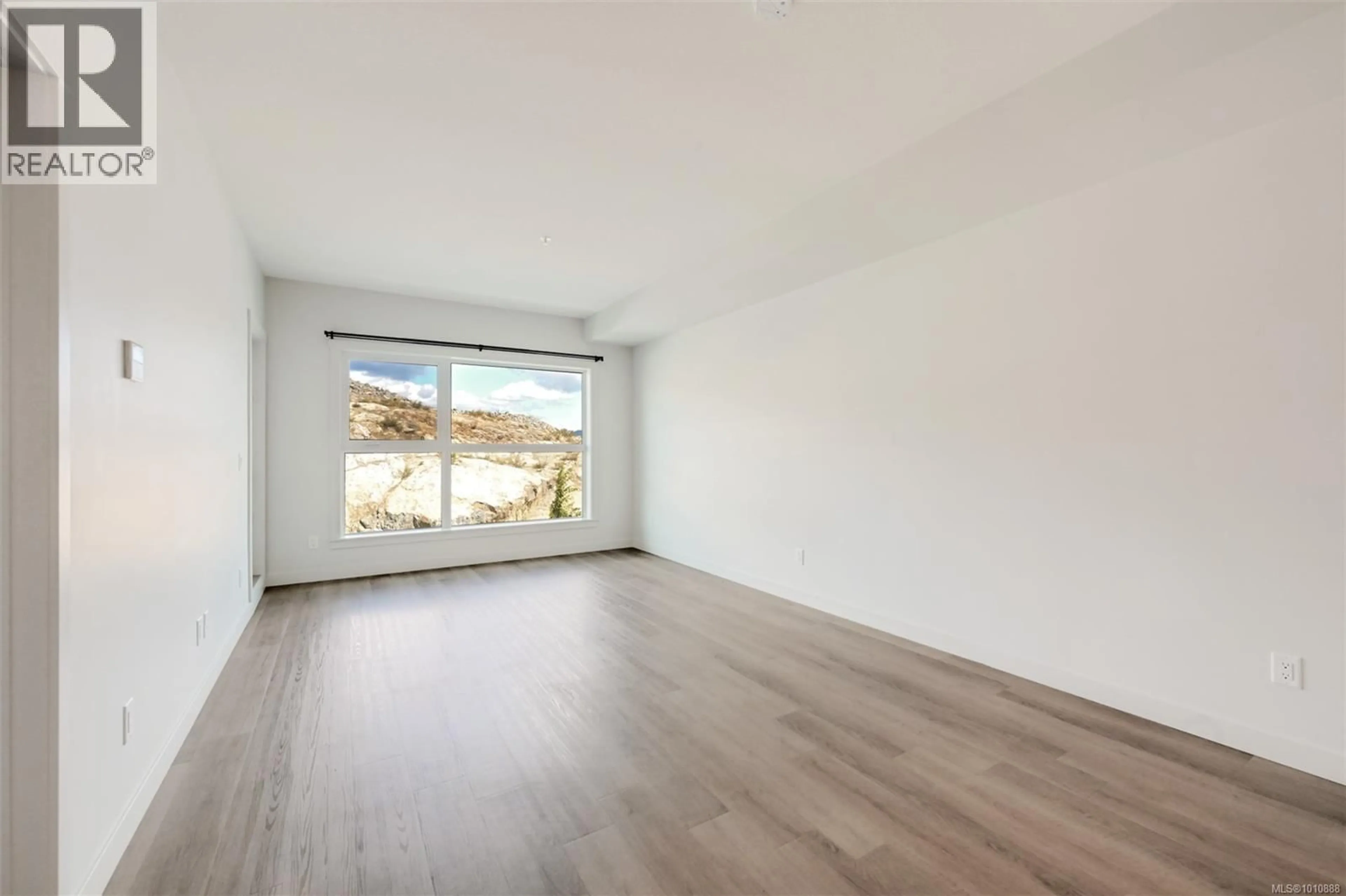 A pic of a room for 303 - 2461 GATEWAY ROAD, Langford British Columbia V9B6M6
