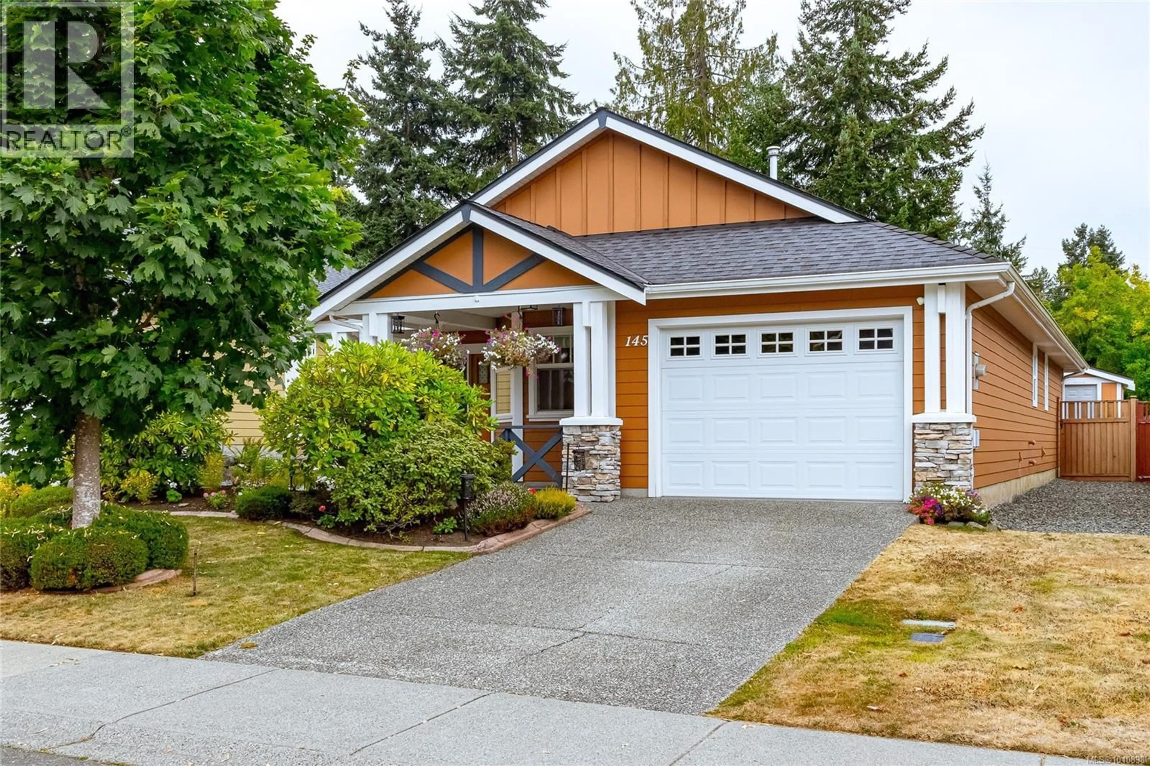 Home with vinyl exterior material, street for 145 MERIDIAN WAY, Parksville British Columbia V9P2Z2