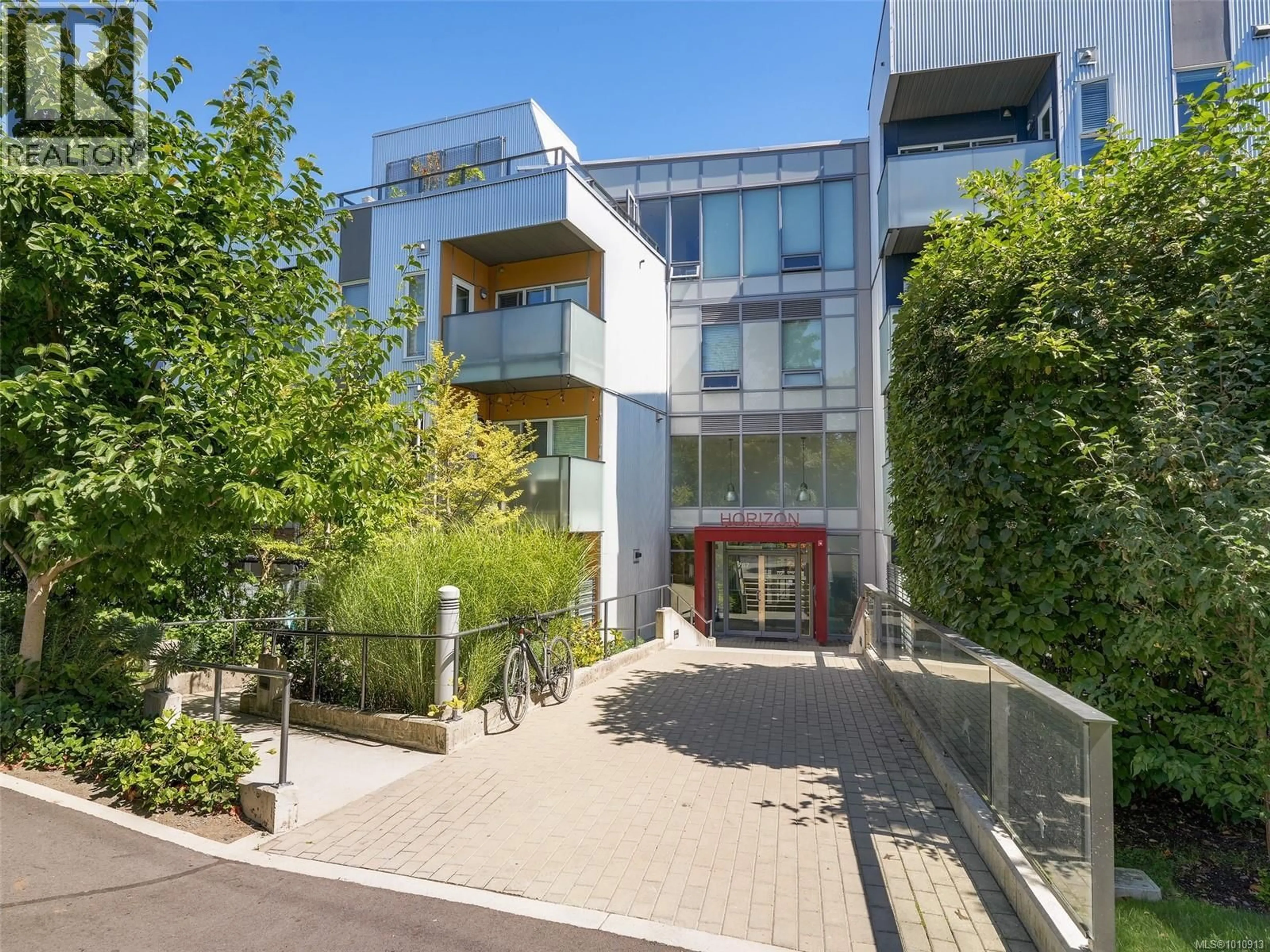A pic from outside/outdoor area/front of a property/back of a property/a pic from drone, unknown for 207 - 767 TYEE ROAD, Victoria British Columbia V9A0G5
