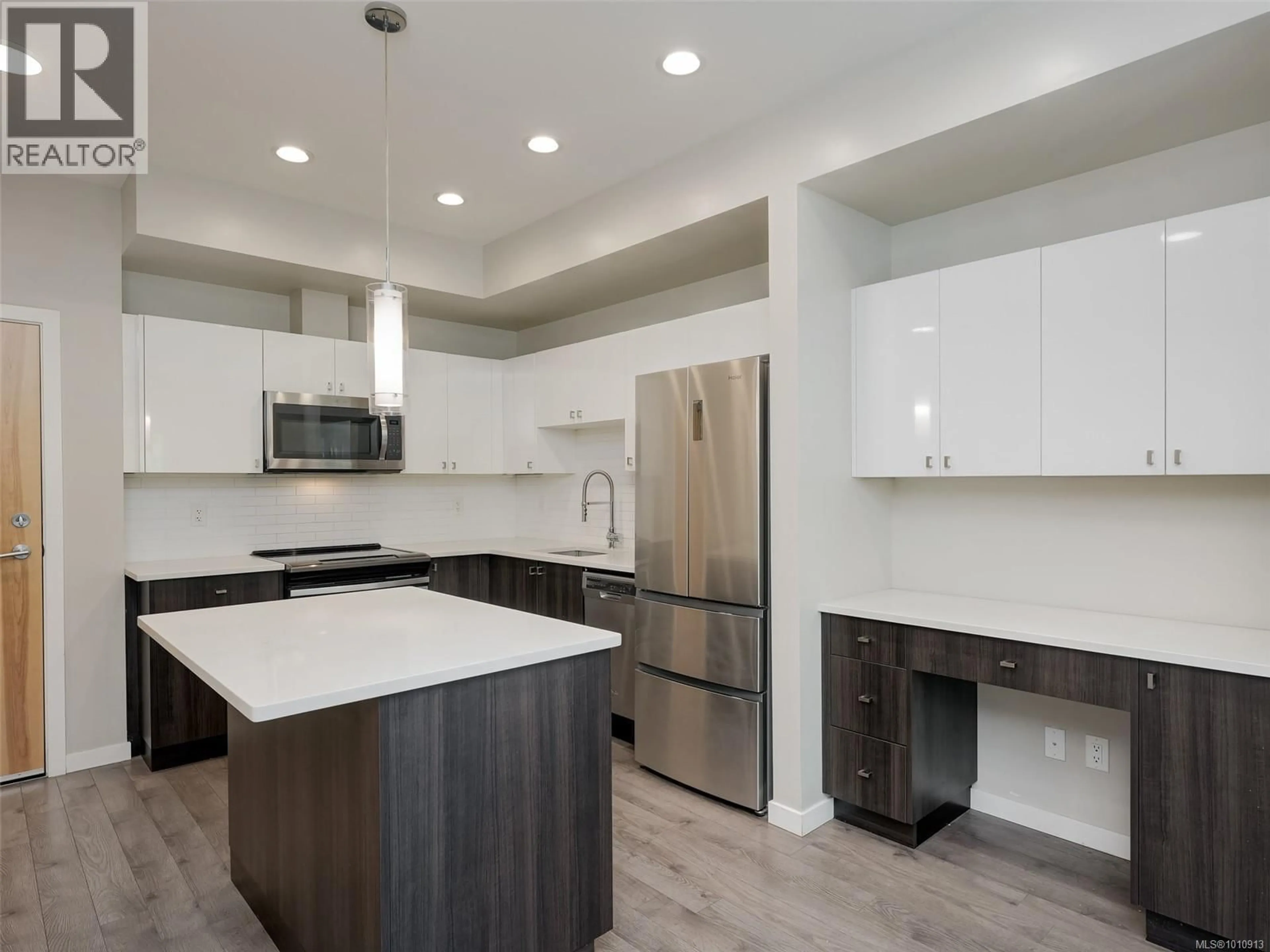 Open concept kitchen, unknown for 207 - 767 TYEE ROAD, Victoria British Columbia V9A0G5