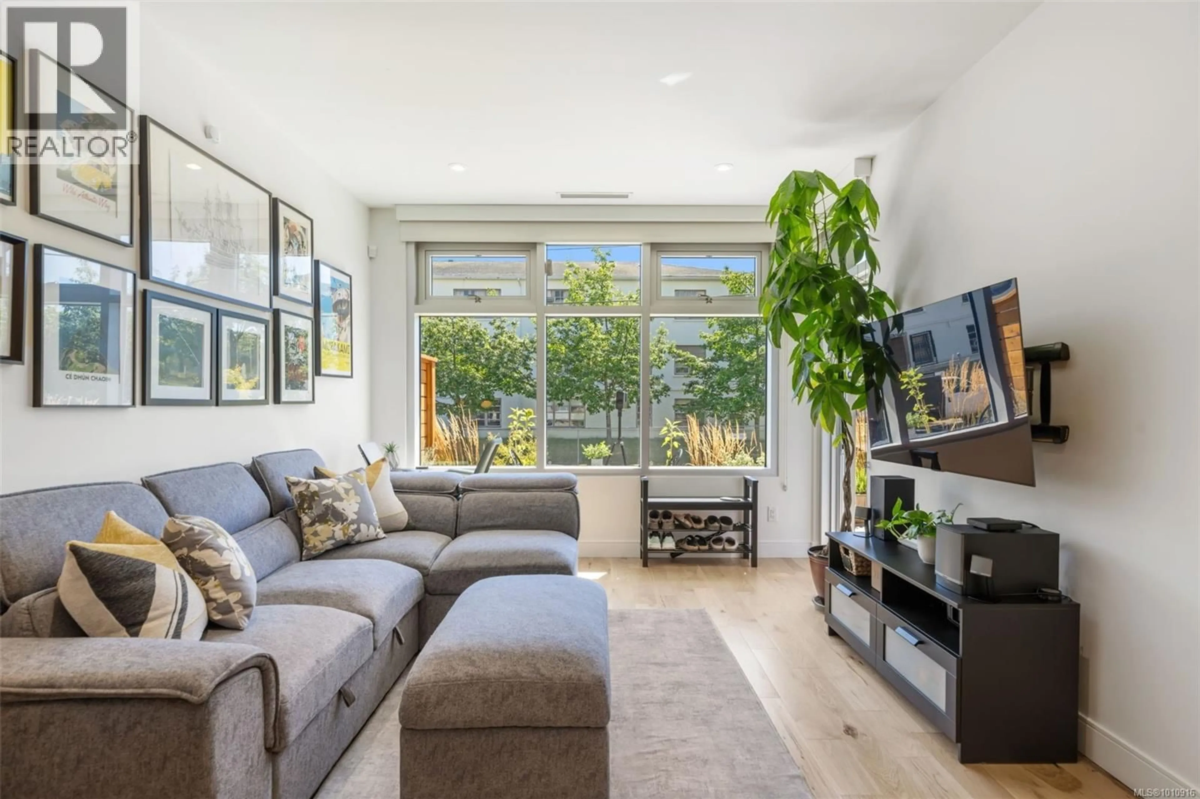 Living room with furniture, unknown for 105 - 916 LYALL STREET, Esquimalt British Columbia V9A5E6