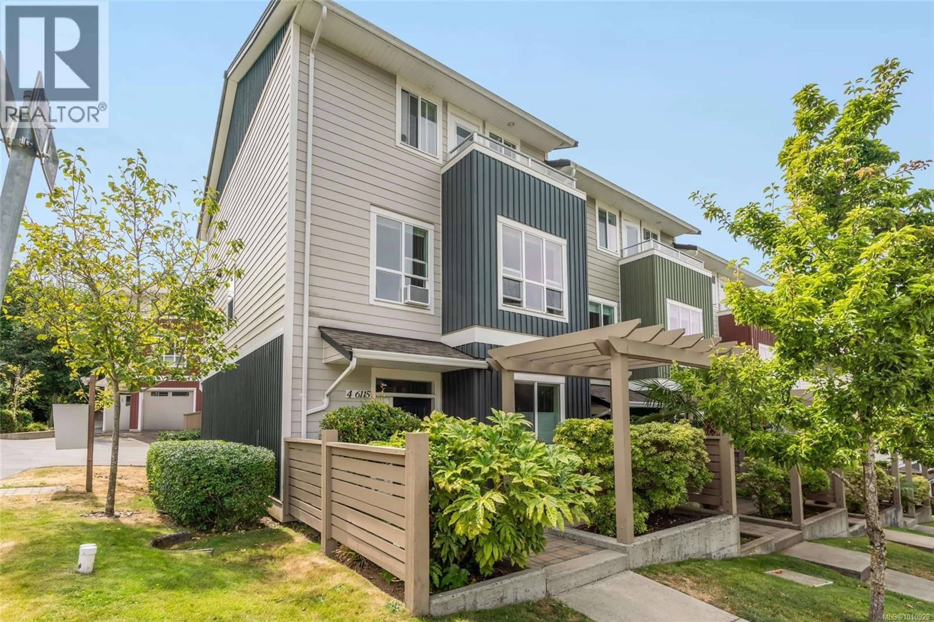 Home with vinyl exterior material, street for 4 - 6115 GLACIER WAY, Nanaimo British Columbia V9T0H8