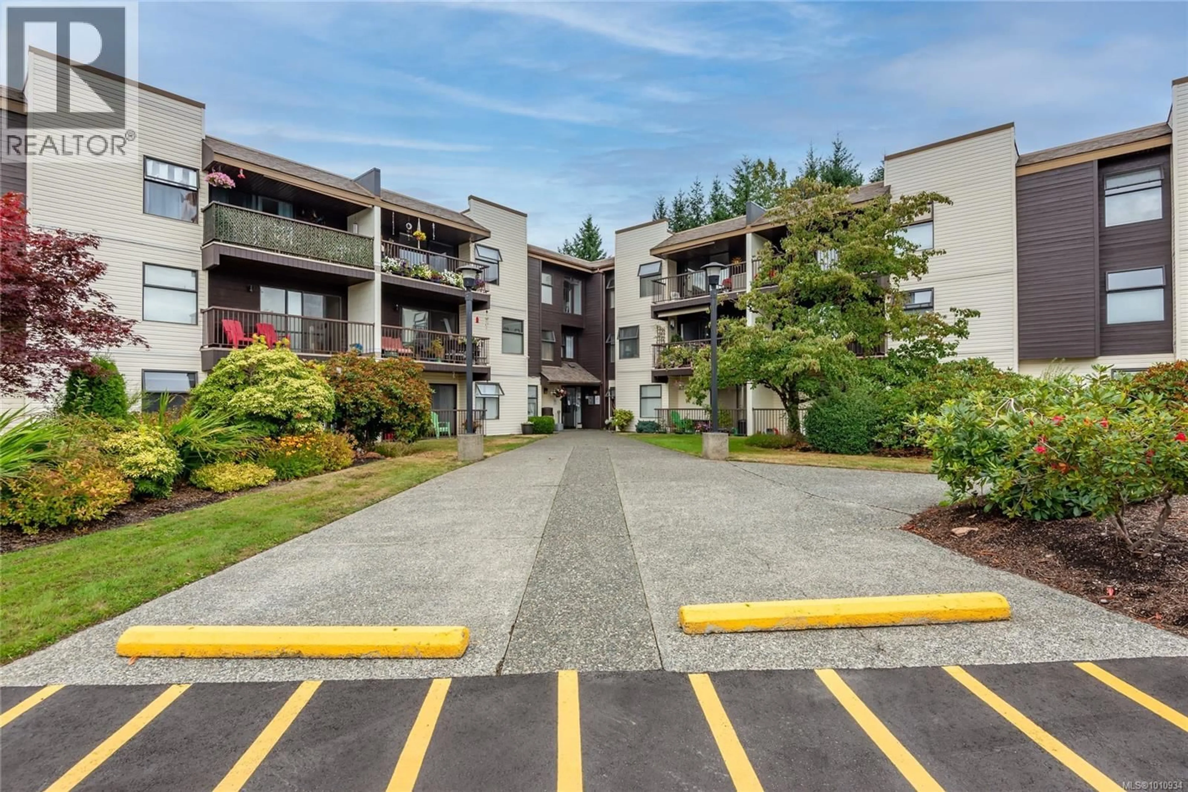 Patio, unknown for 204 - 585 DOGWOOD STREET SOUTH, Campbell River British Columbia V9W6T6